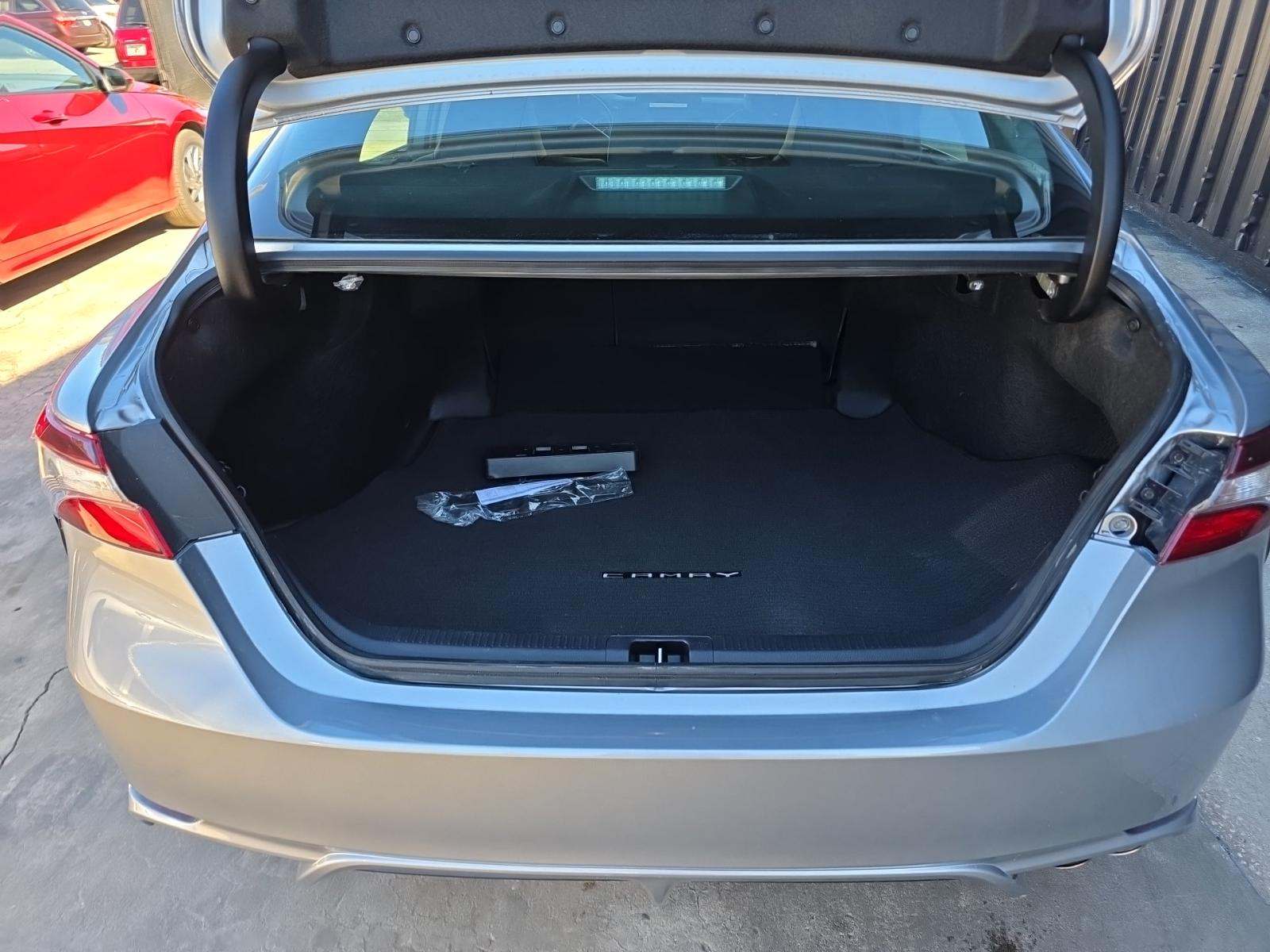 2024 Toyota Camry SE FWD