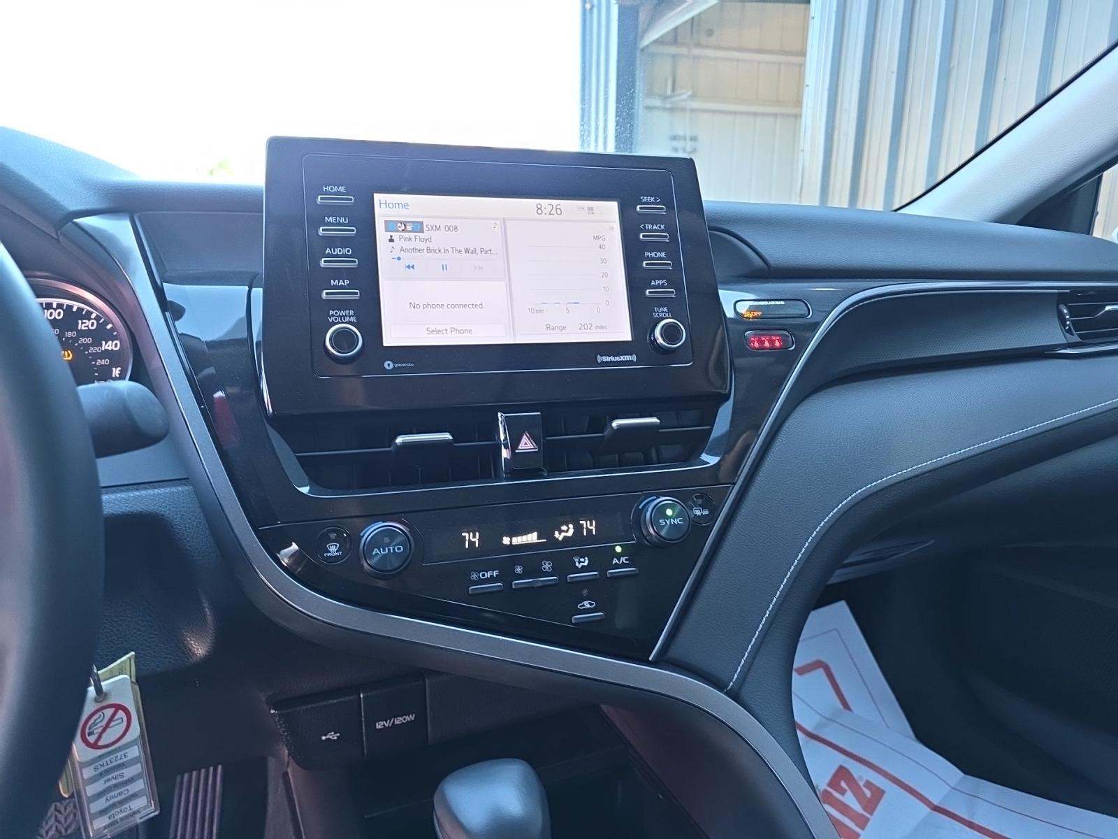 2024 Toyota Camry SE FWD