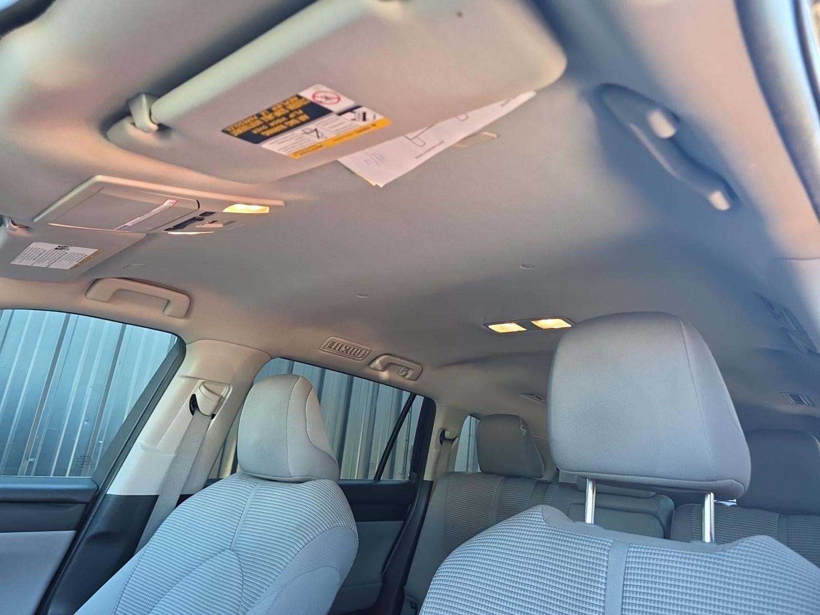 2024 Toyota Highlander LE FWD