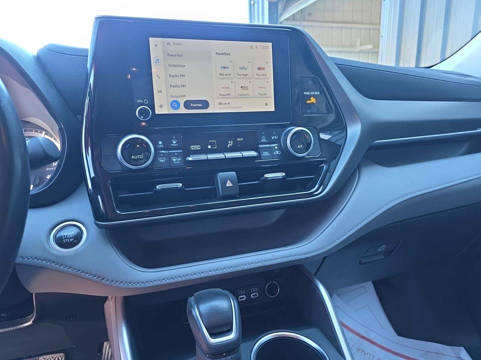 2024 Toyota Highlander LE FWD