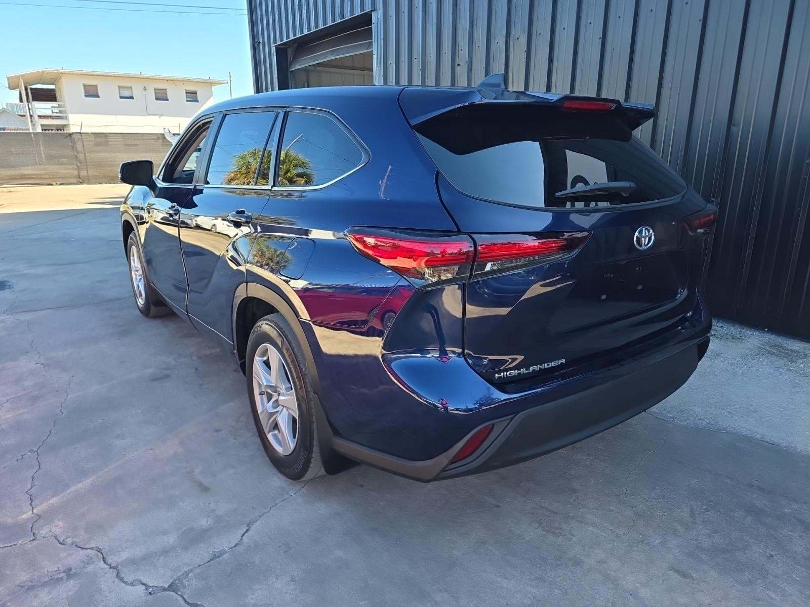 2024 Toyota Highlander LE FWD