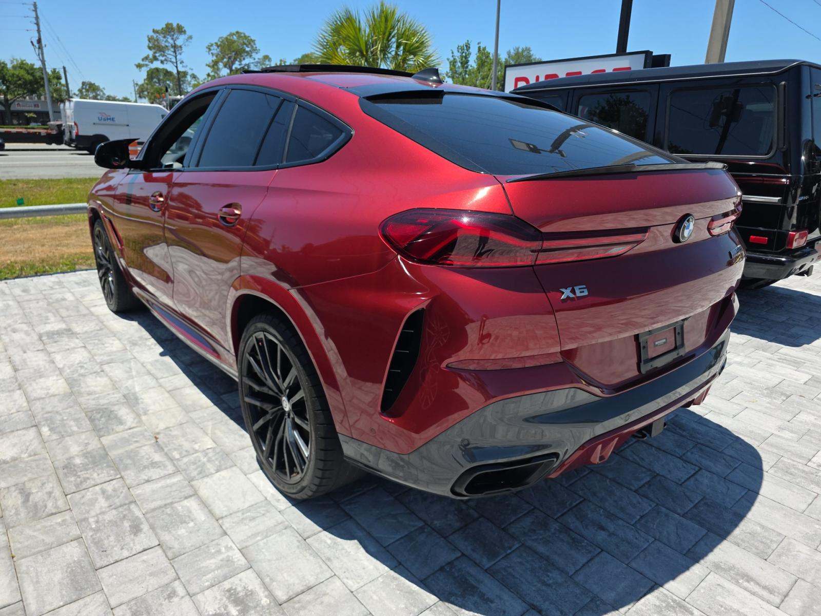 2021 BMW X6 M50i AWD