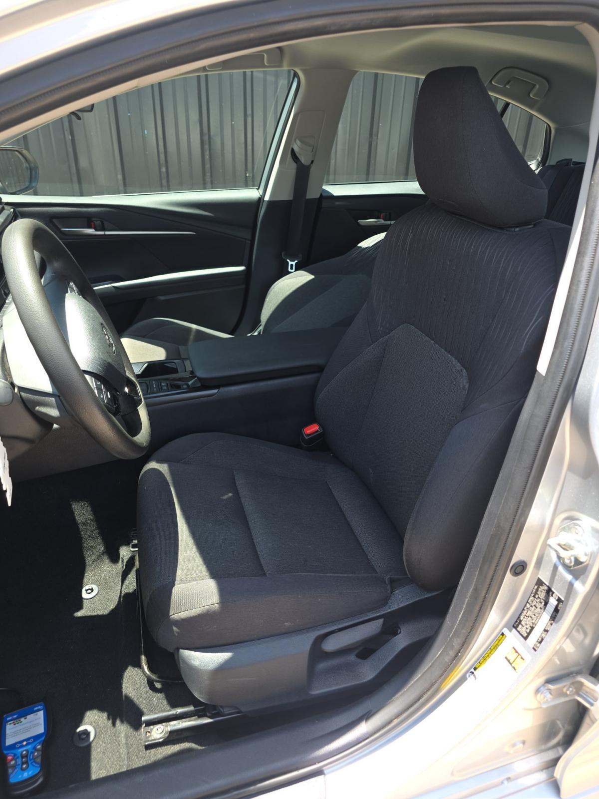 2025 Toyota Camry LE FWD