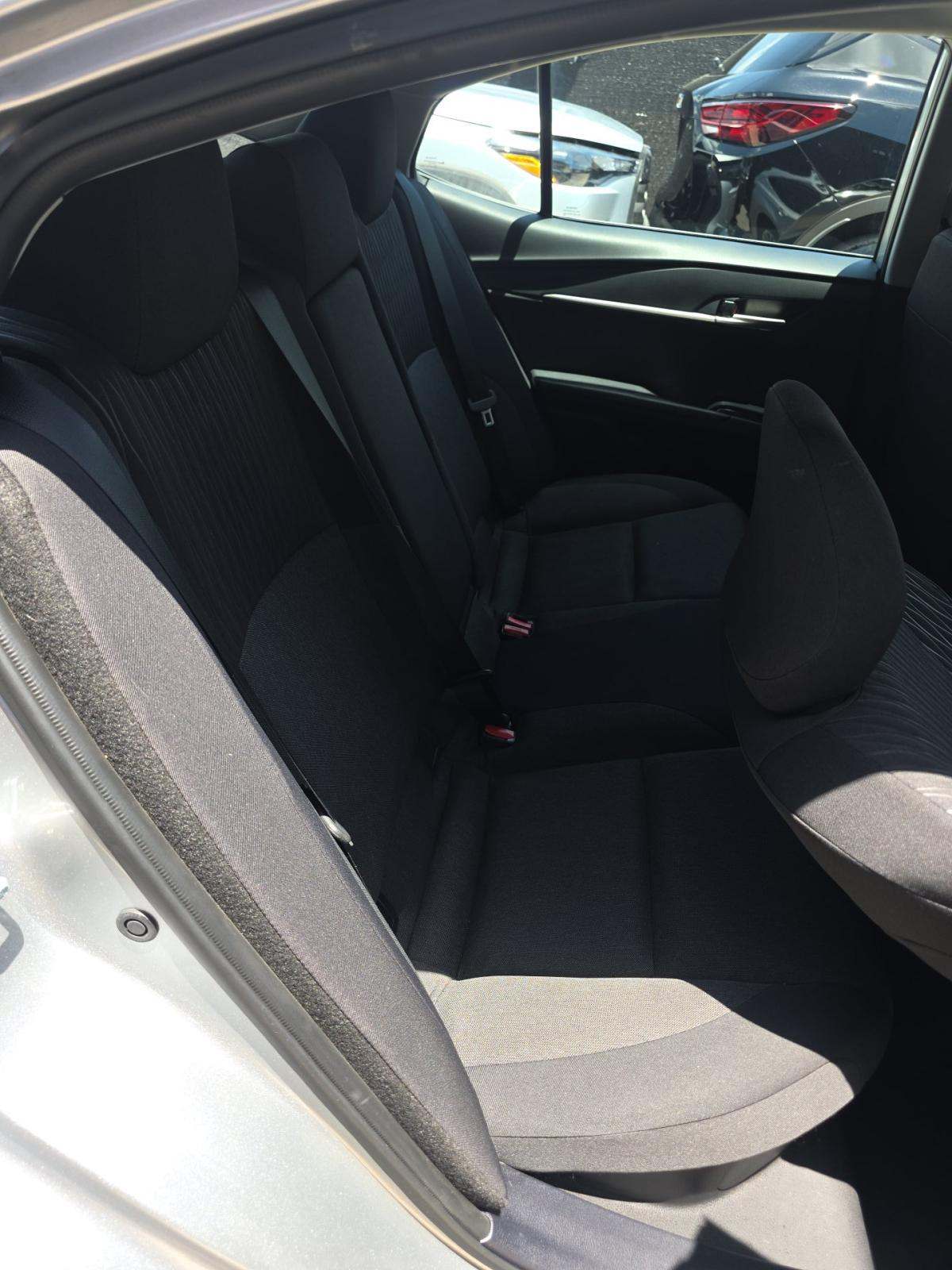 2025 Toyota Camry LE FWD