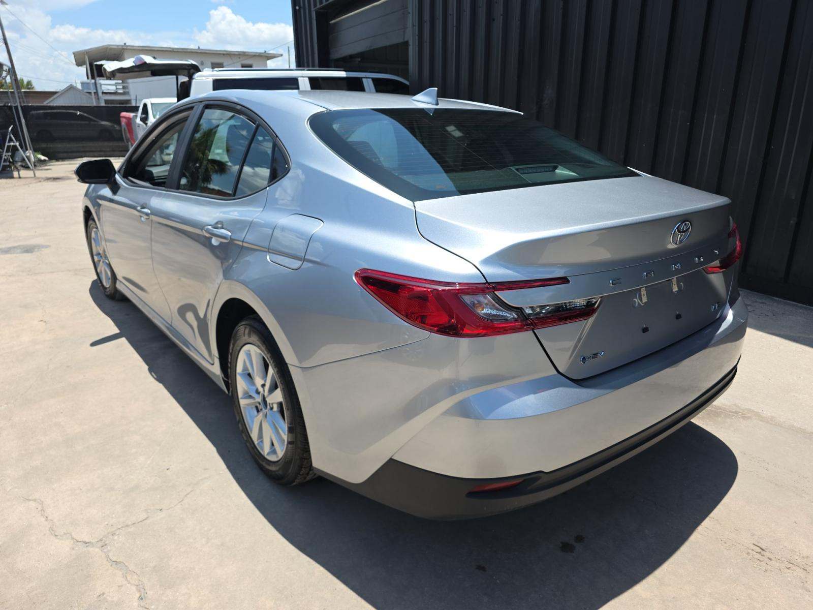 2025 Toyota Camry LE FWD