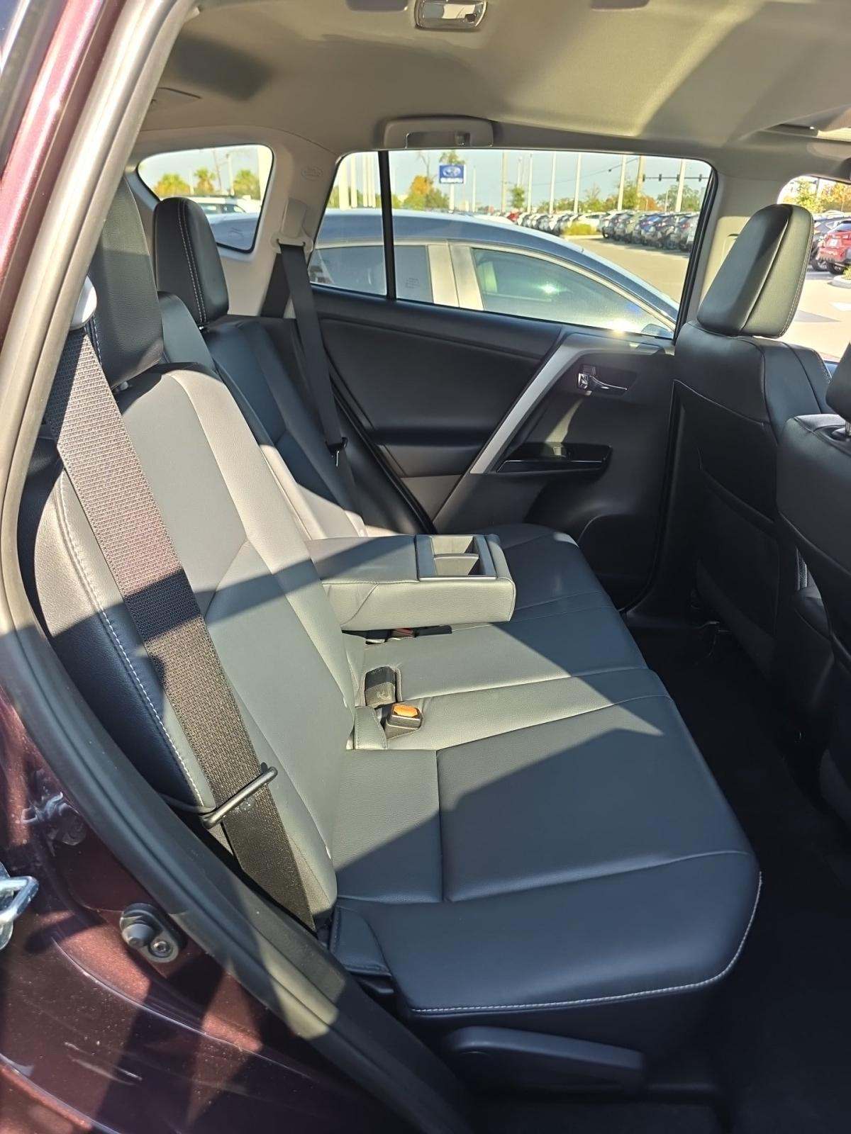 2017 Toyota RAV4 Limited FWD