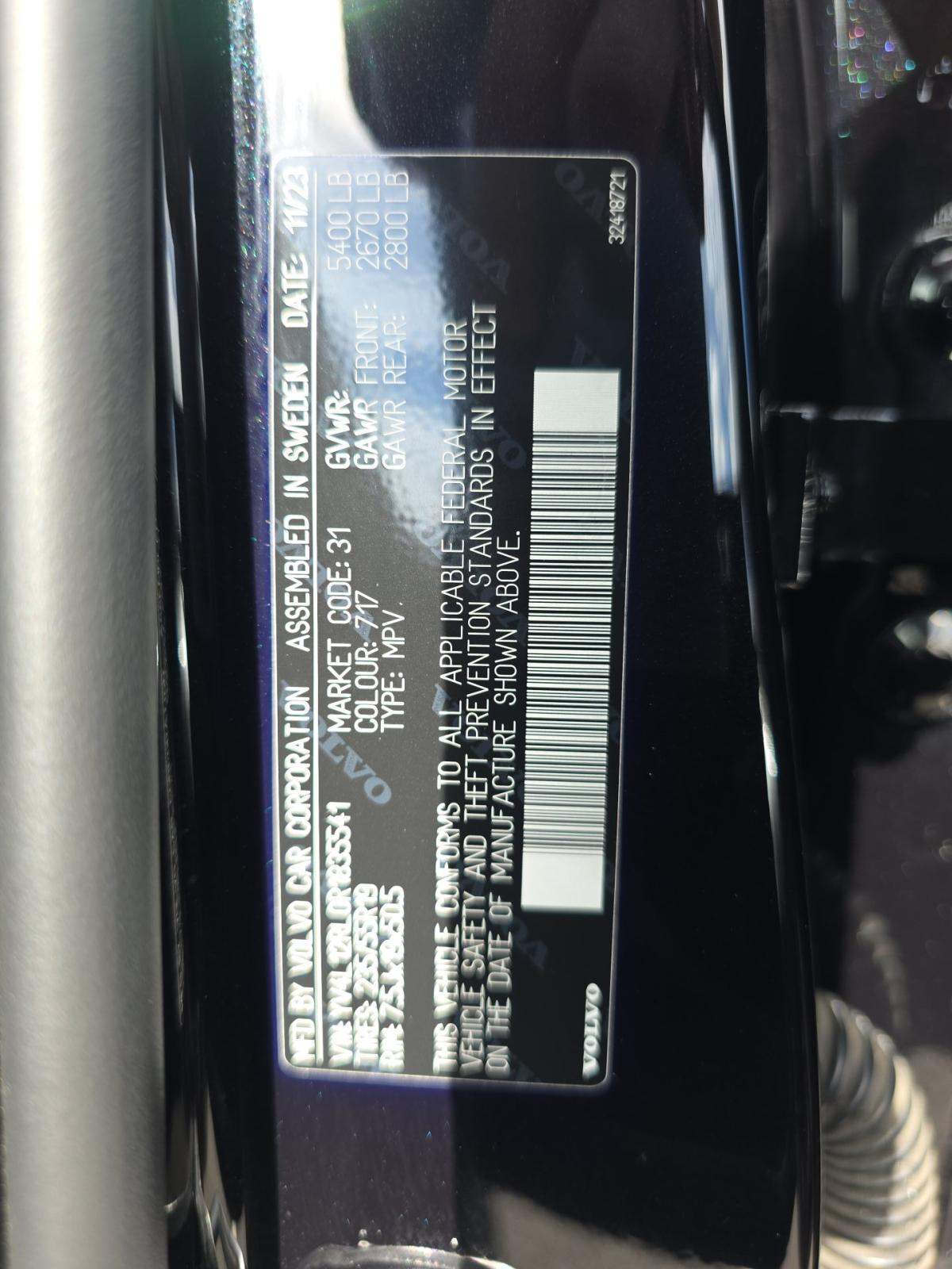 2024 Volvo XC60 B5 Plus AWD