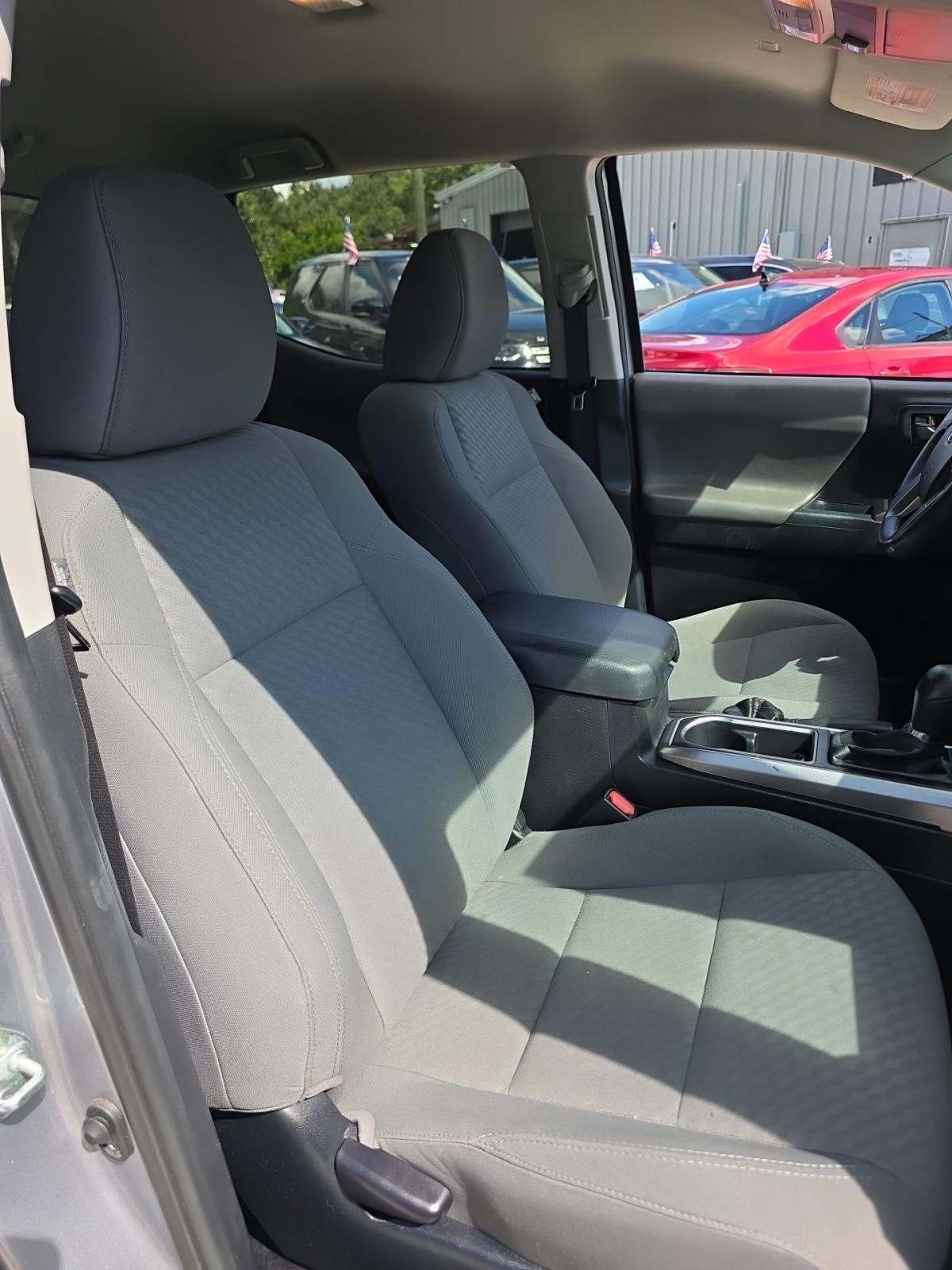 2021 Toyota Tacoma SR5 RWD