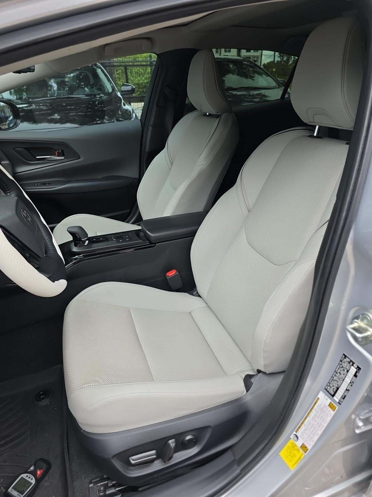 2023 Toyota Prius Limited AWD