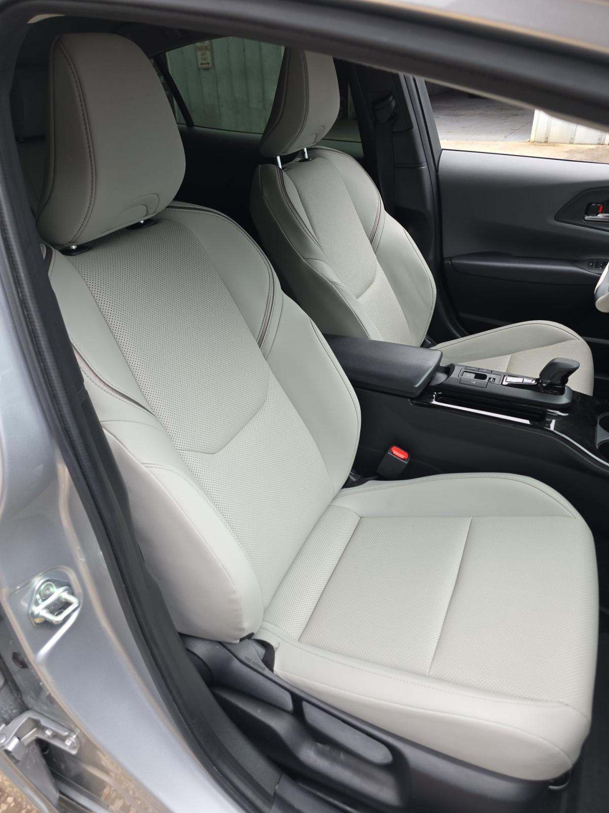 2023 Toyota Prius Limited AWD