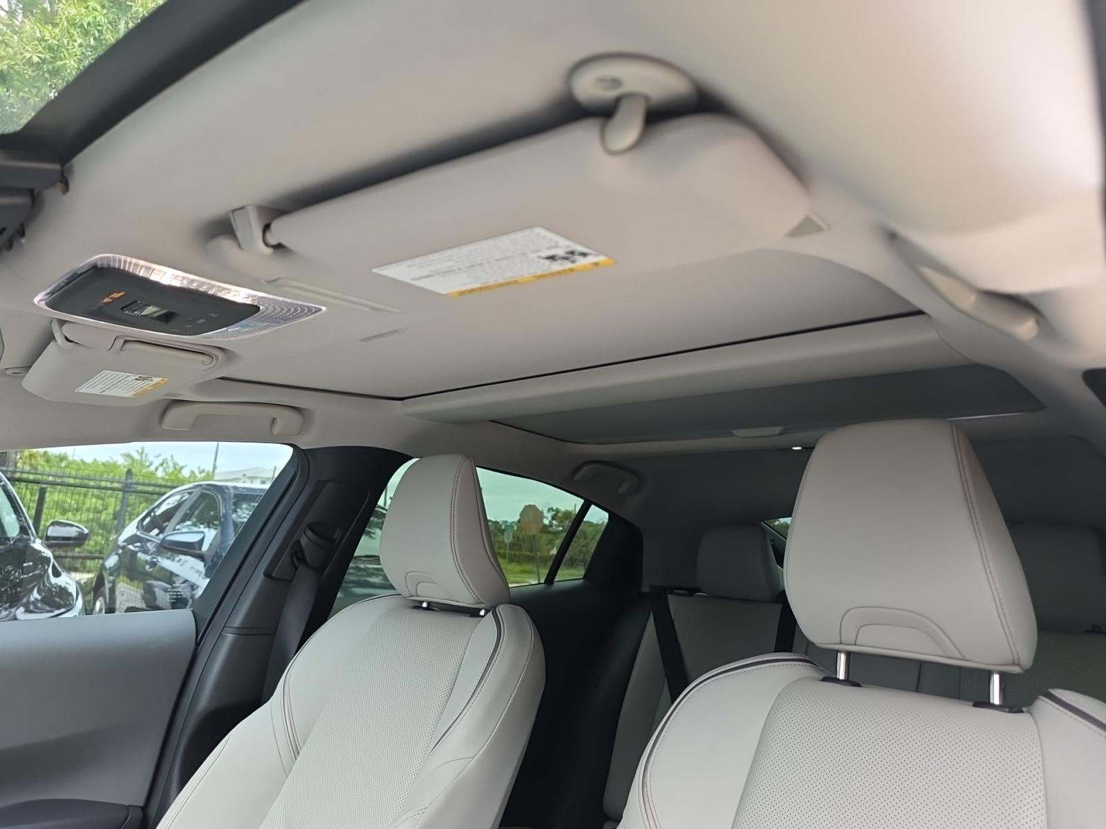 2023 Toyota Prius Limited AWD