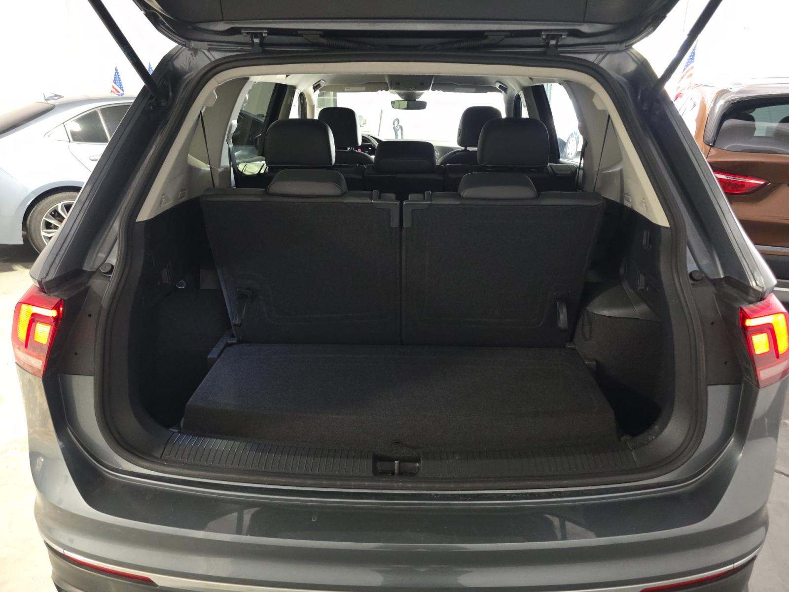 2022 Volkswagen Tiguan 2.0T SE FWD