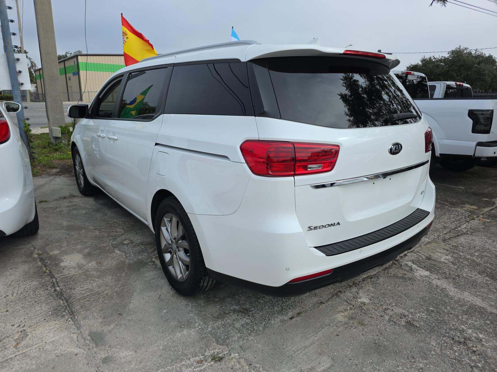 2020 Kia Sedona EX FWD