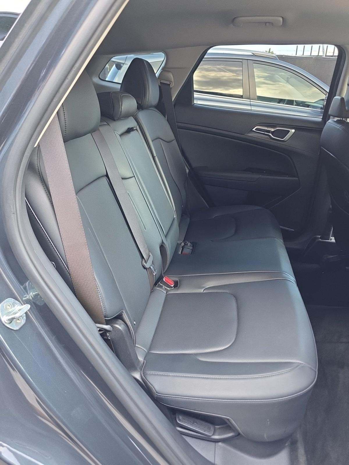 2023 Kia Sportage Hybrid EX AWD