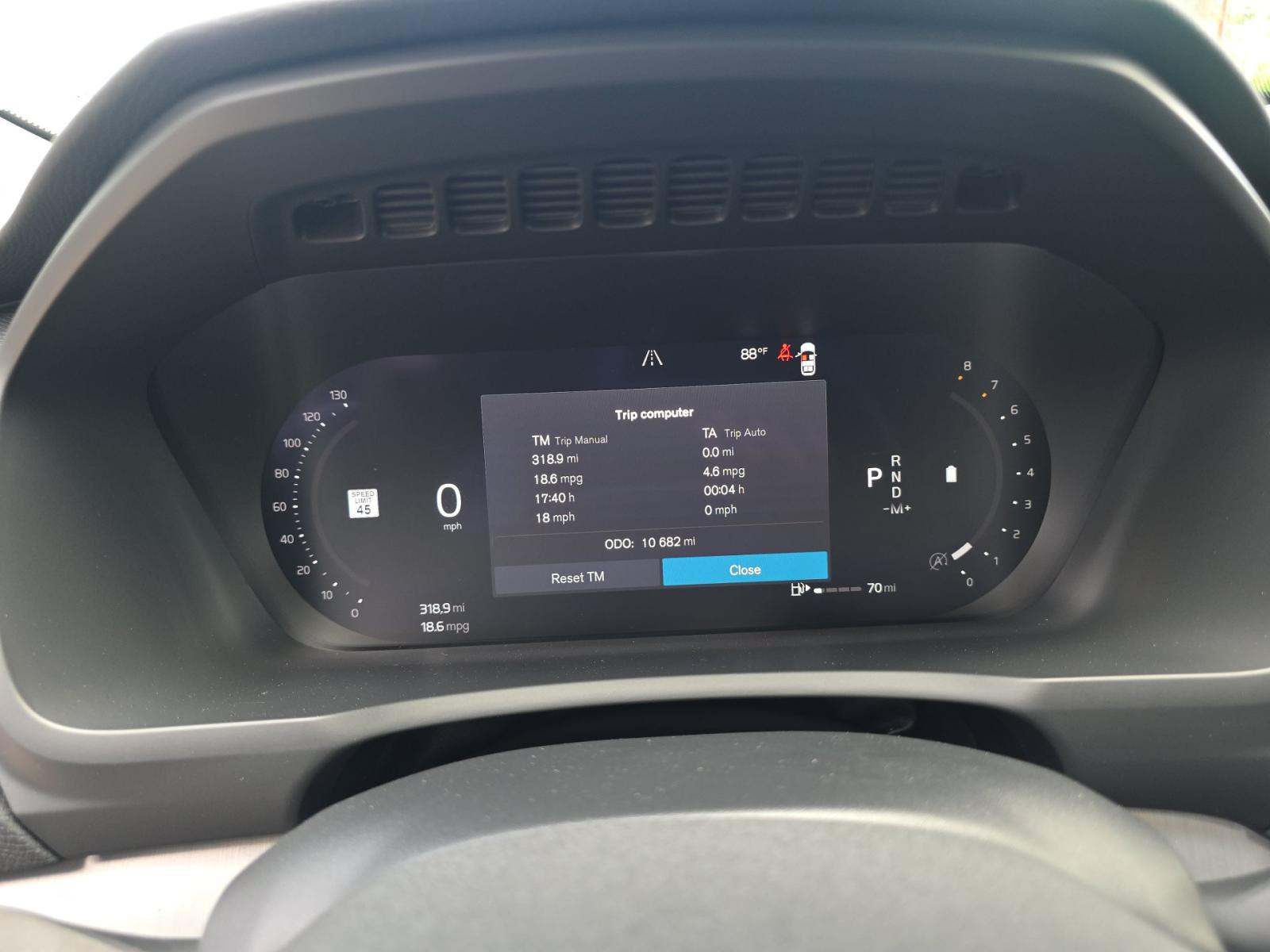 2023 Volvo XC90 B5 Core AWD
