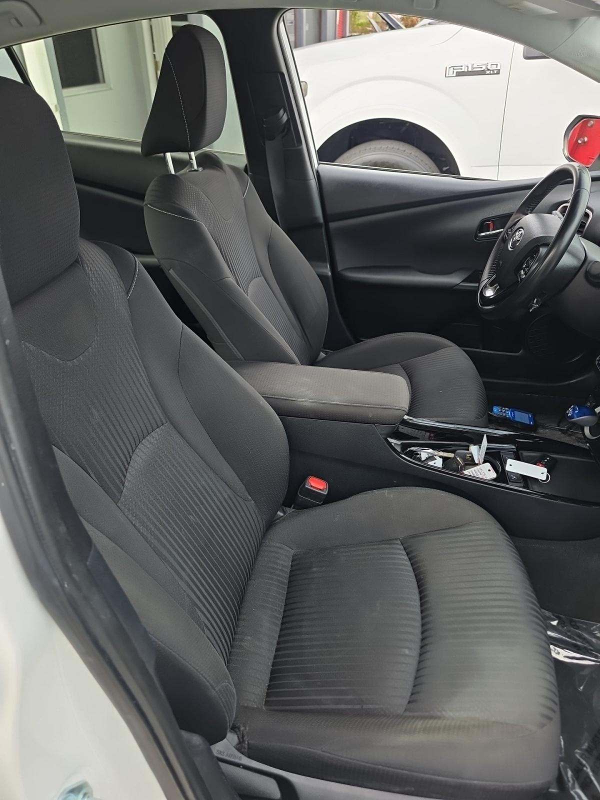 2021 Toyota Prius Prime LE FWD