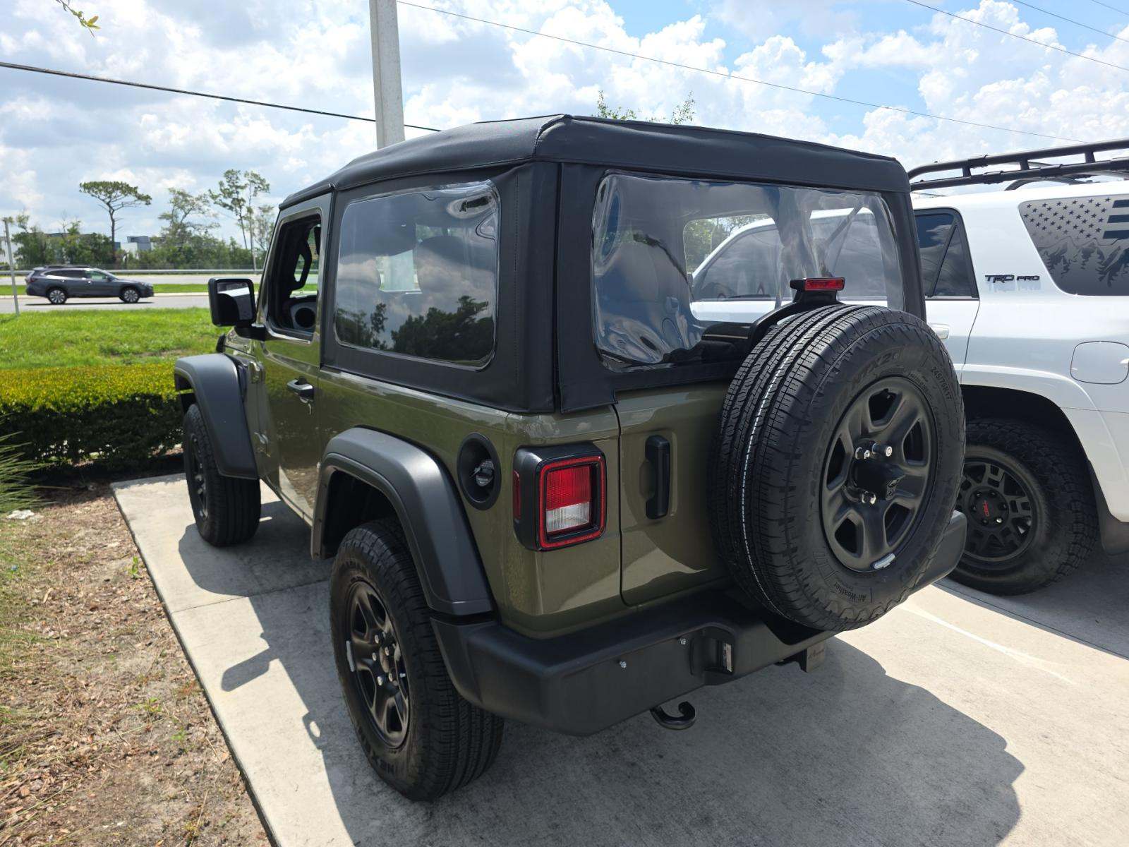2025 Jeep Wrangler Sport AWD
