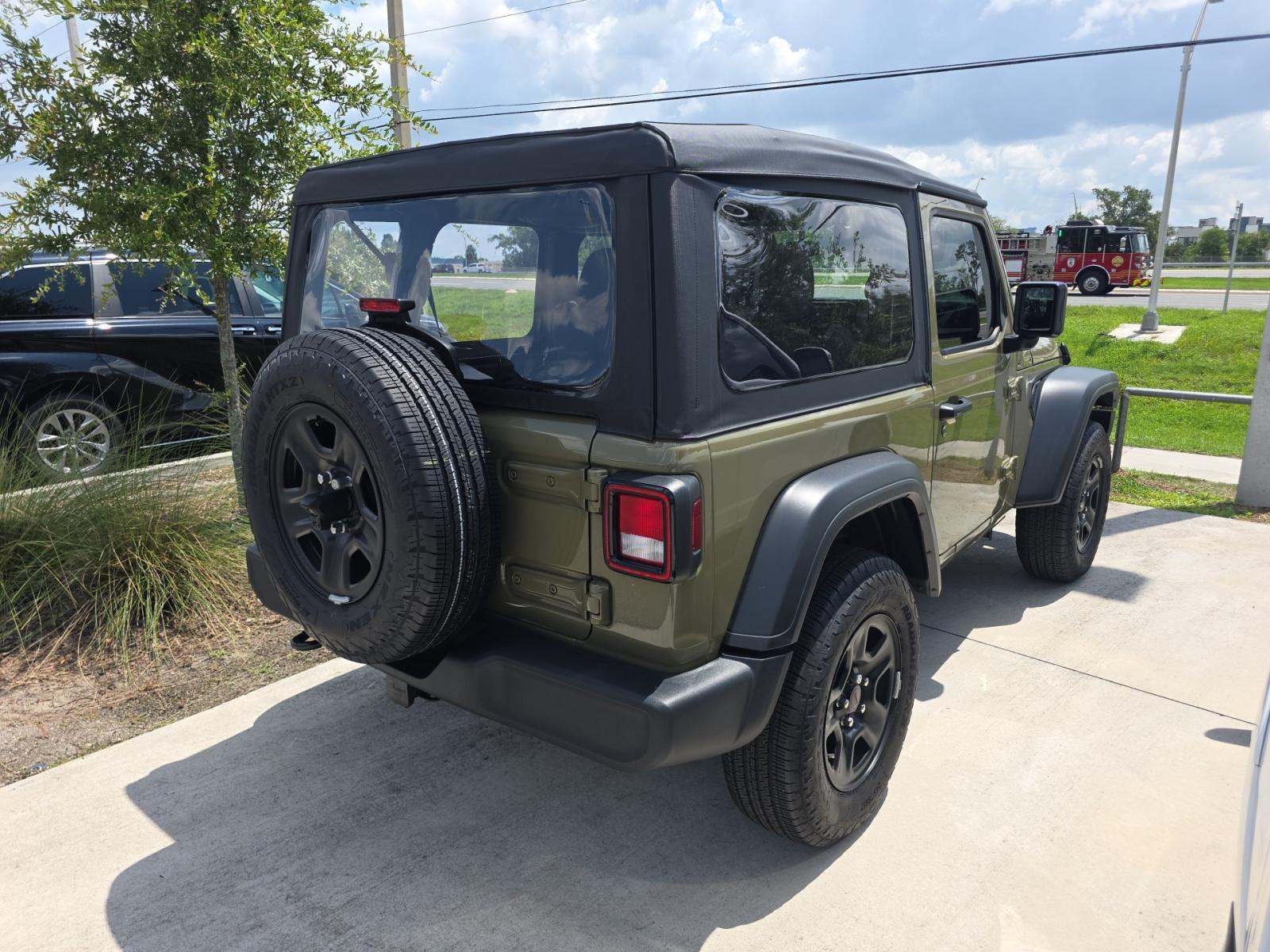 2025 Jeep Wrangler Sport AWD