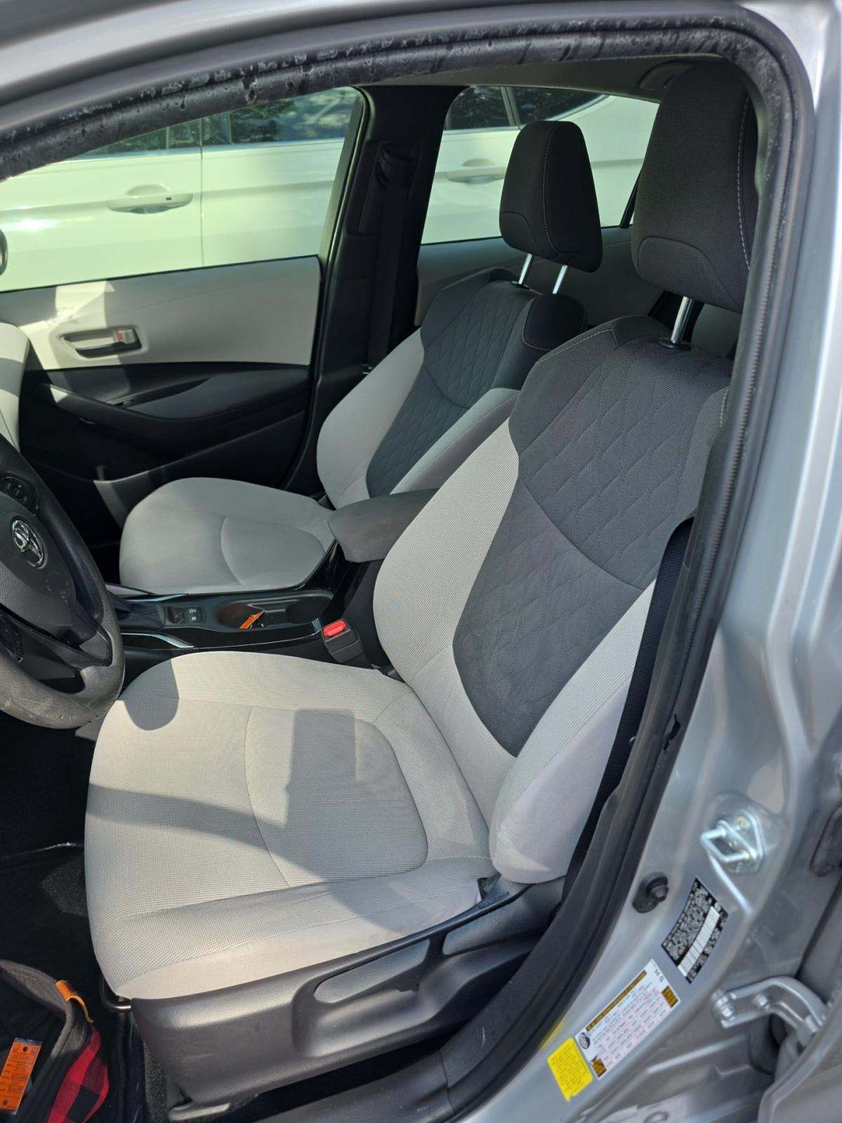 2022 Toyota Corolla Hybrid LE FWD