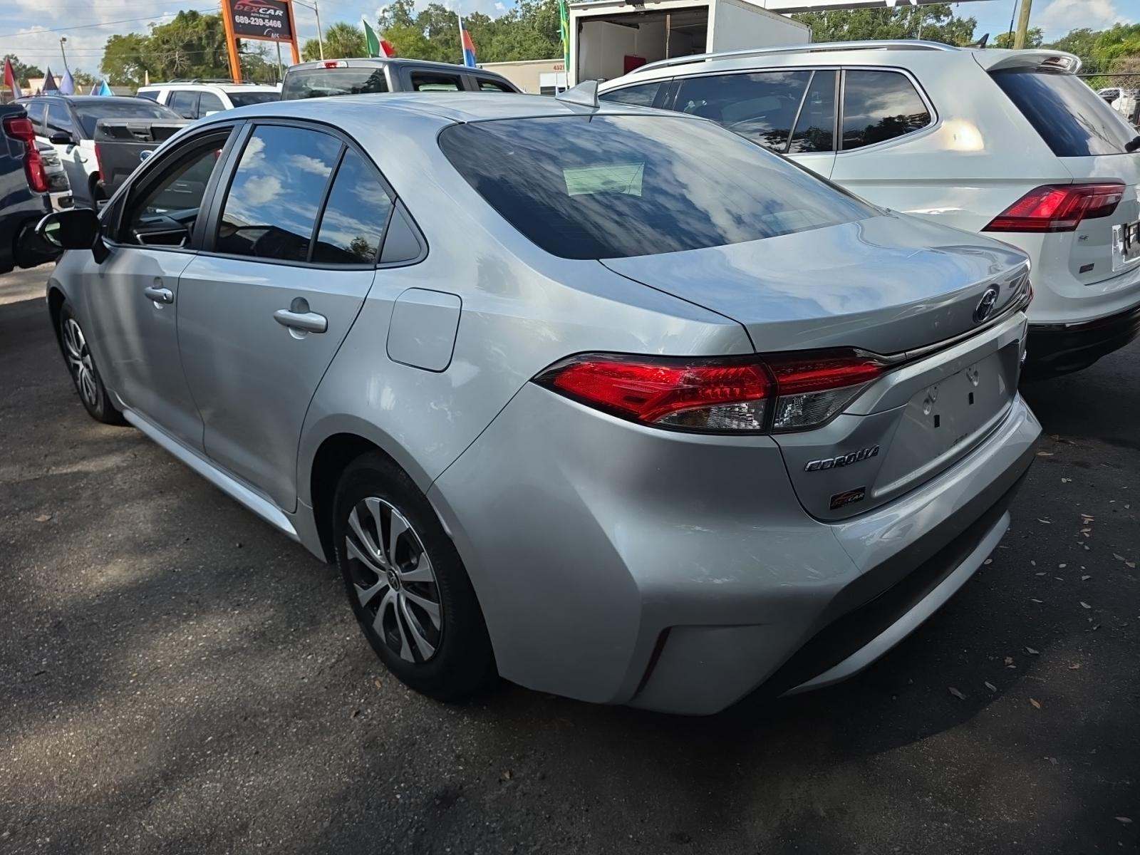 2022 Toyota Corolla Hybrid LE FWD