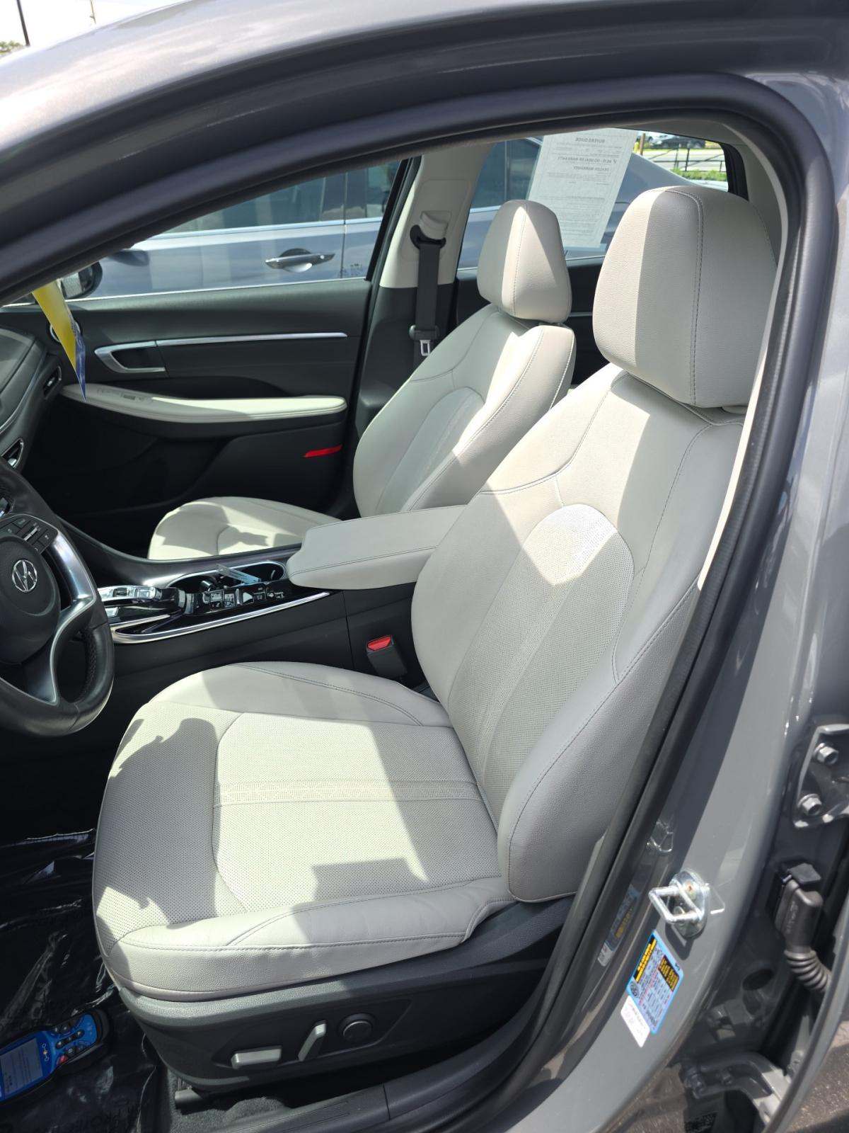 2022 Hyundai Sonata Limited FWD