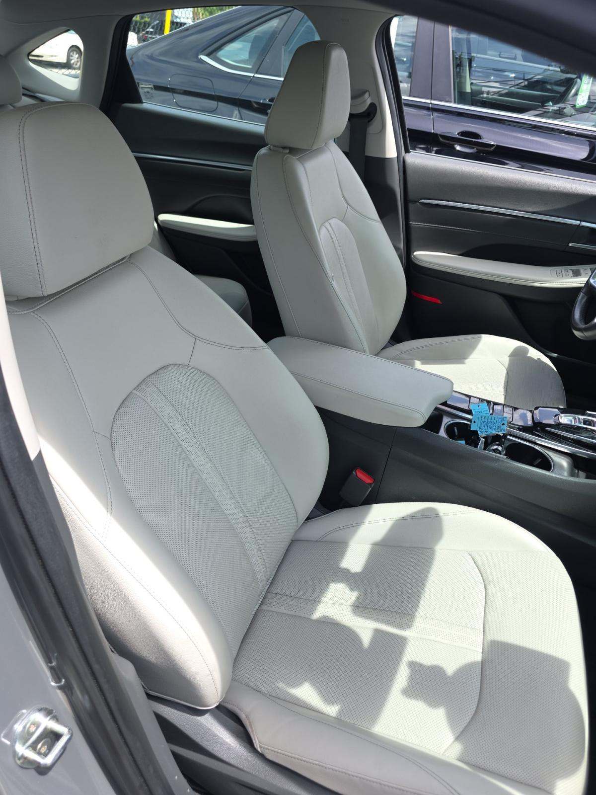 2022 Hyundai Sonata Limited FWD