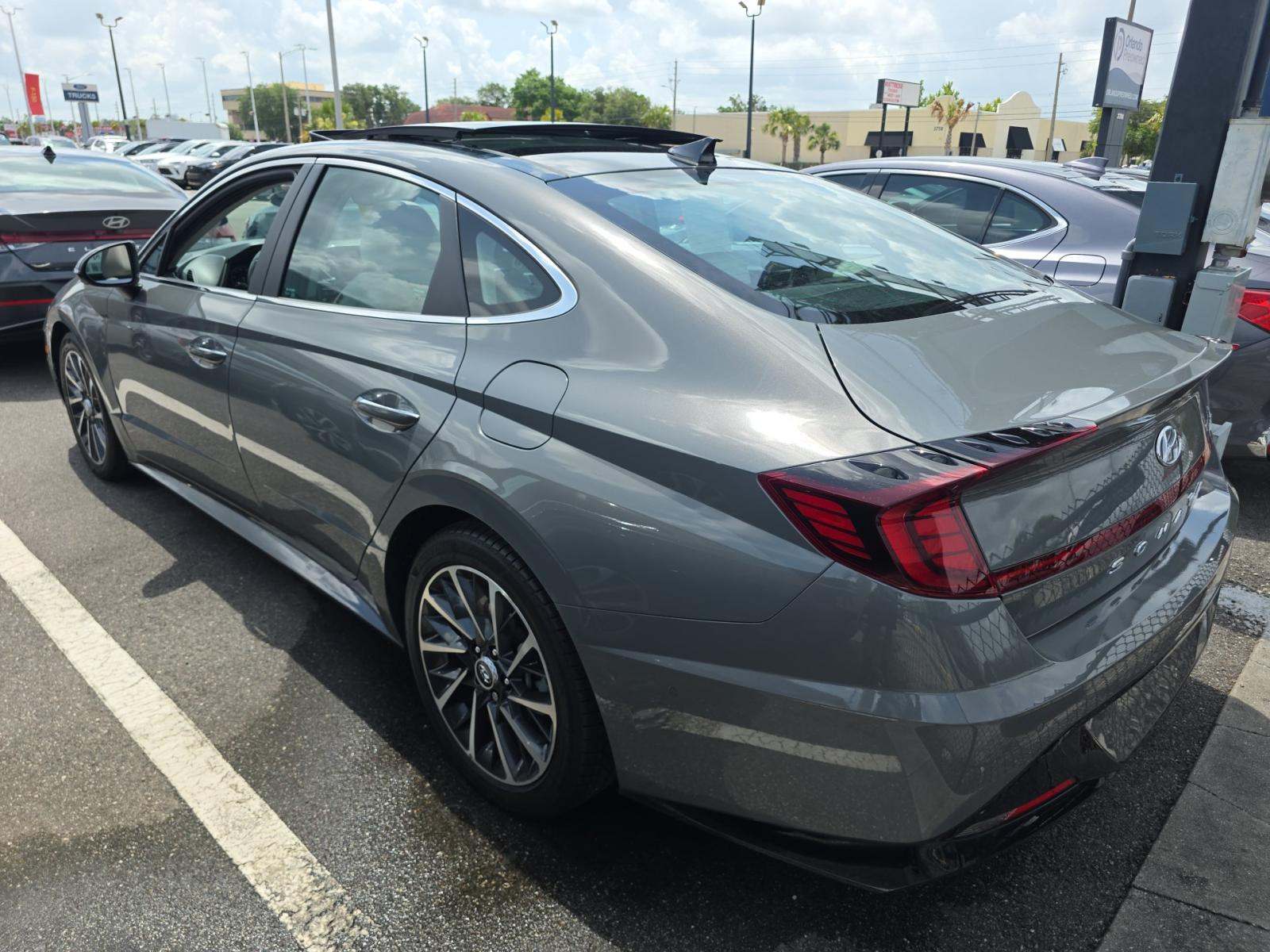 2022 Hyundai Sonata Limited FWD