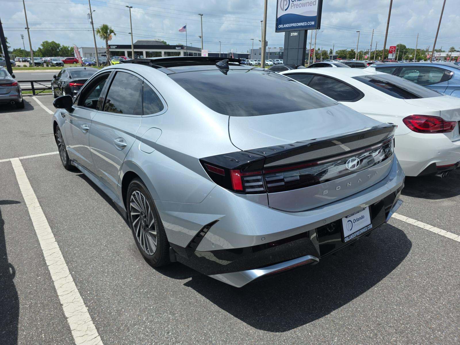 2025 Hyundai Sonata Hybrid Limited FWD
