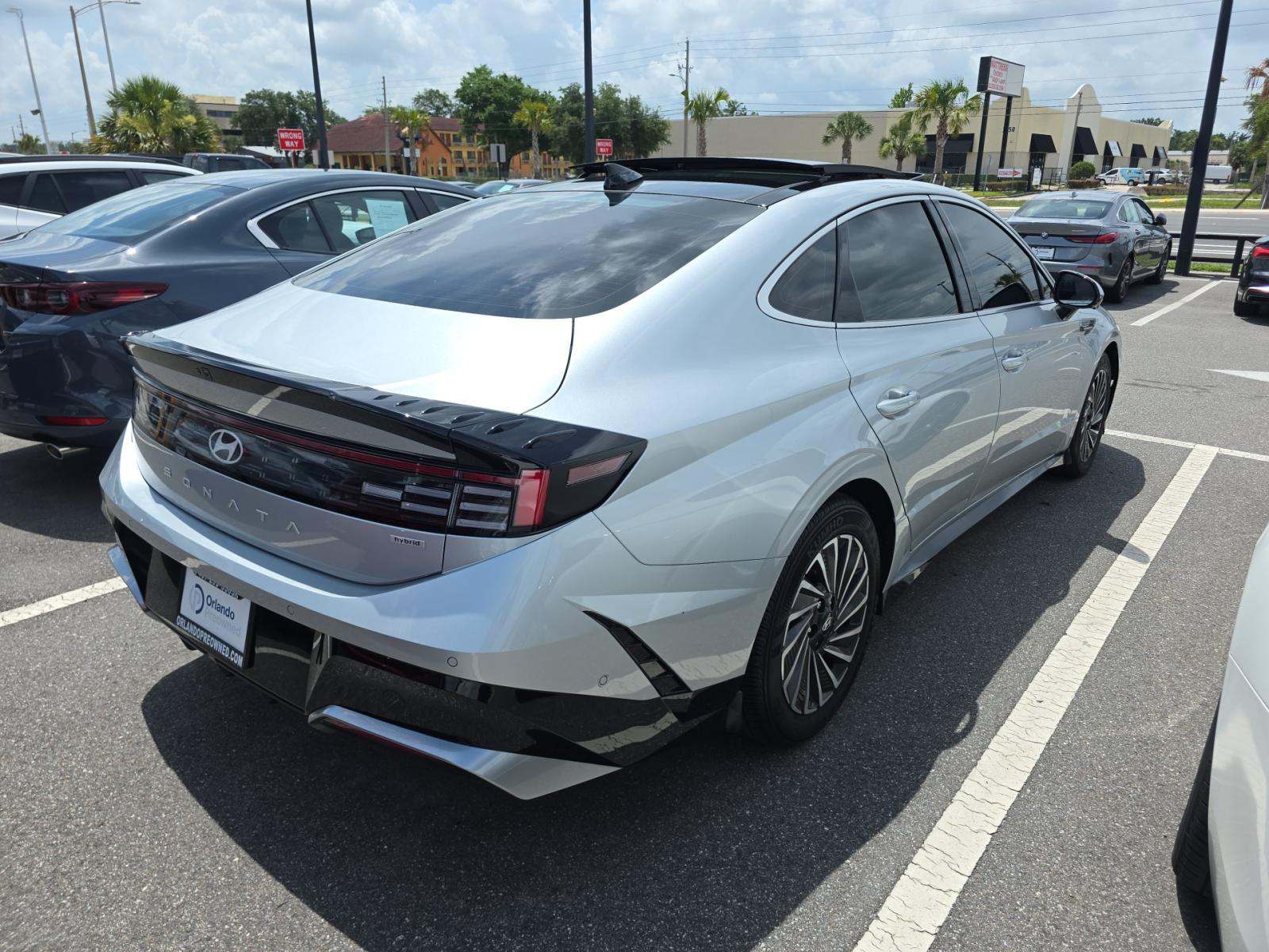 2025 Hyundai Sonata Hybrid Limited FWD