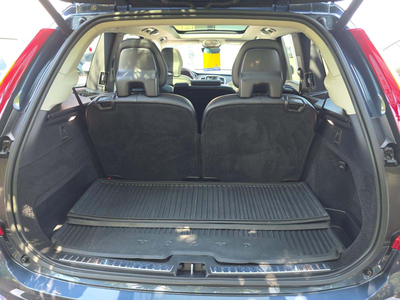 2023 Volvo XC90 B5 Core AWD