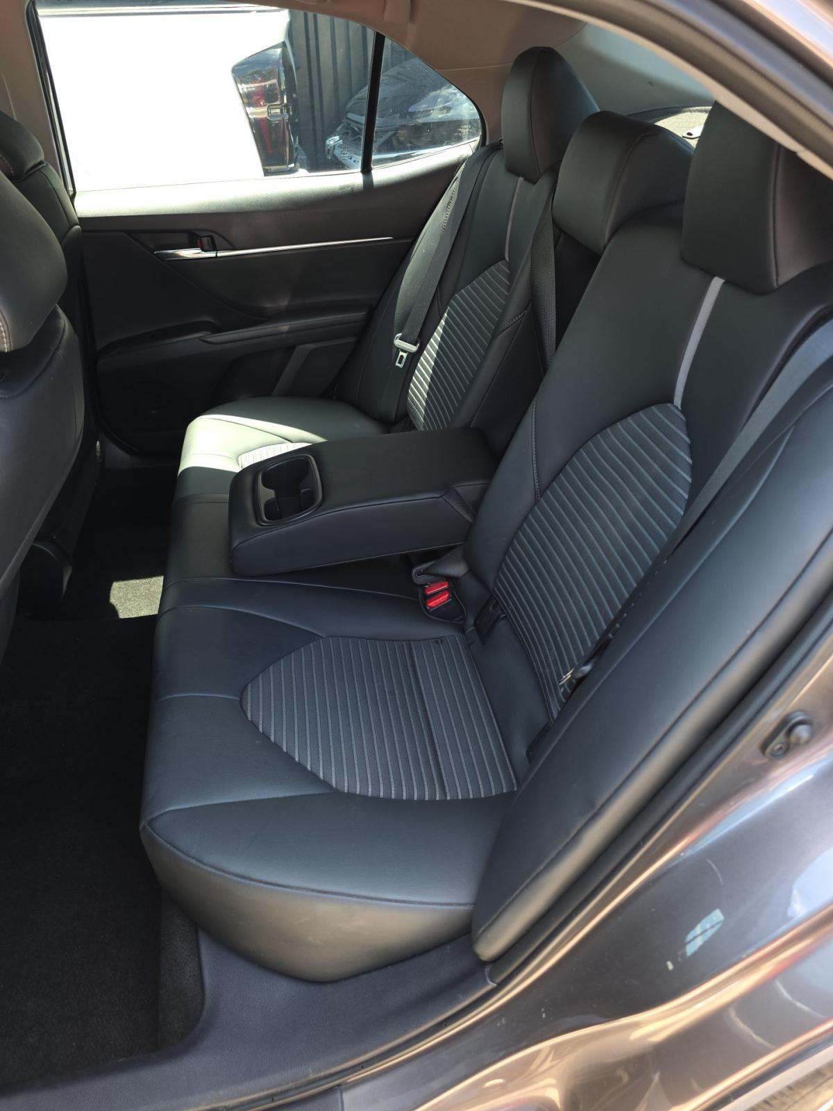 2024 Toyota Camry SE FWD