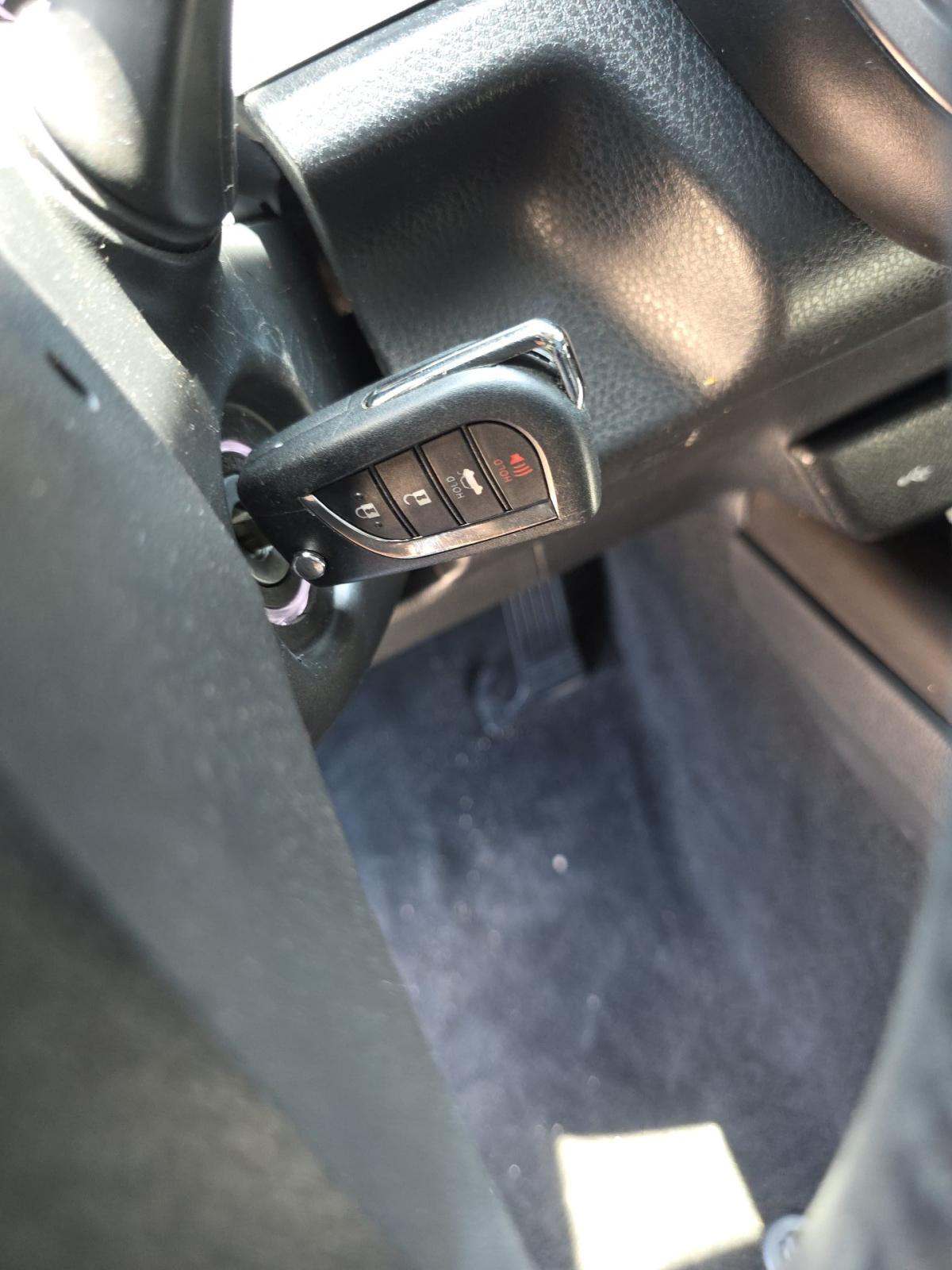 2024 Toyota Camry SE FWD