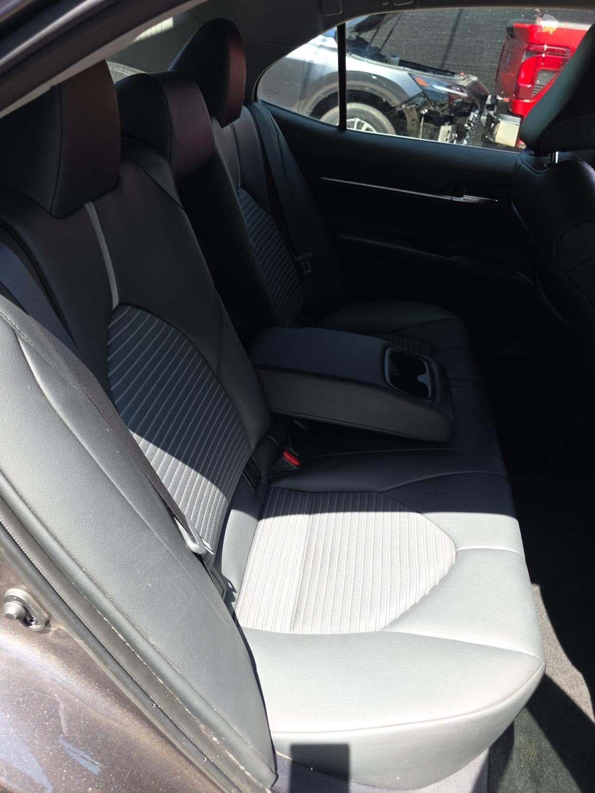2024 Toyota Camry SE FWD
