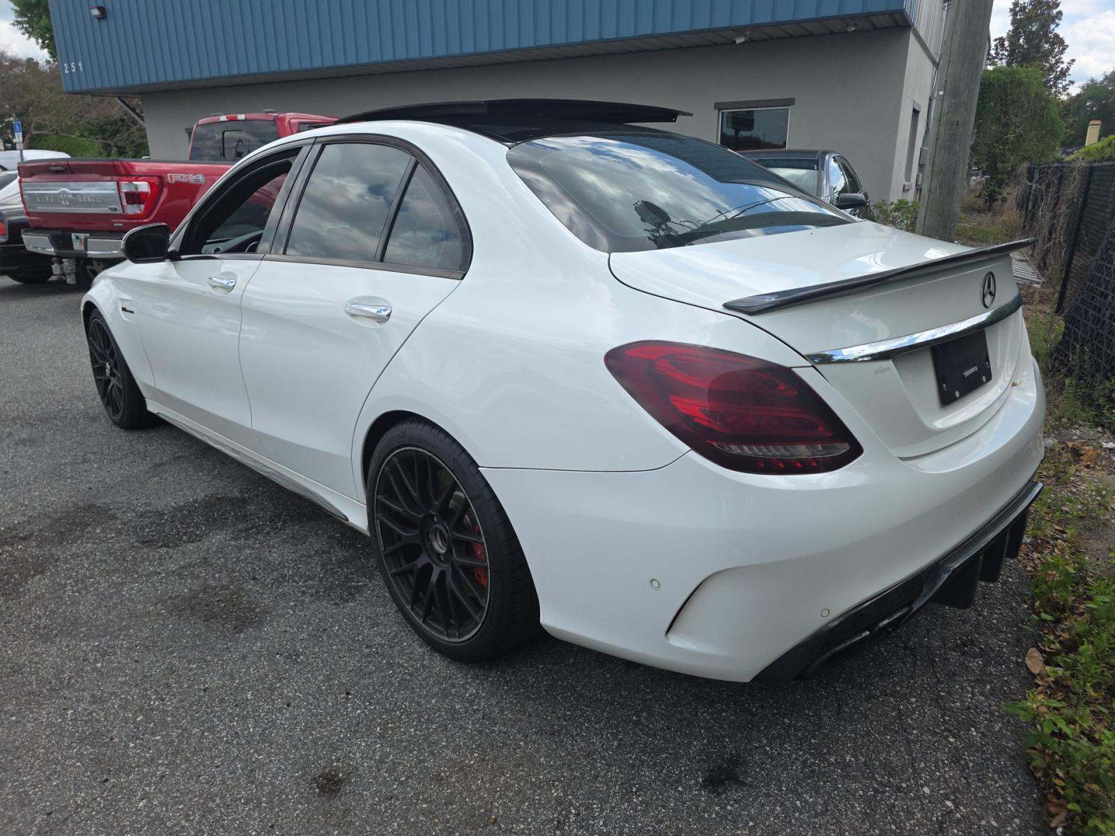 MERCEDES-BENZ C-CLASS - 2