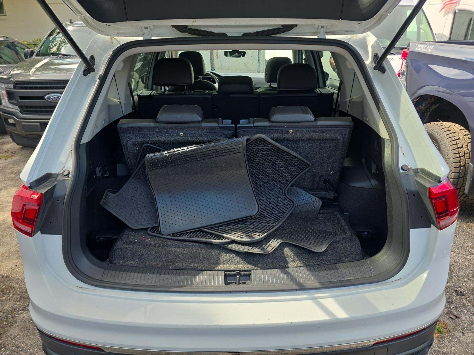 2022 Volkswagen Tiguan 2.0T SE FWD