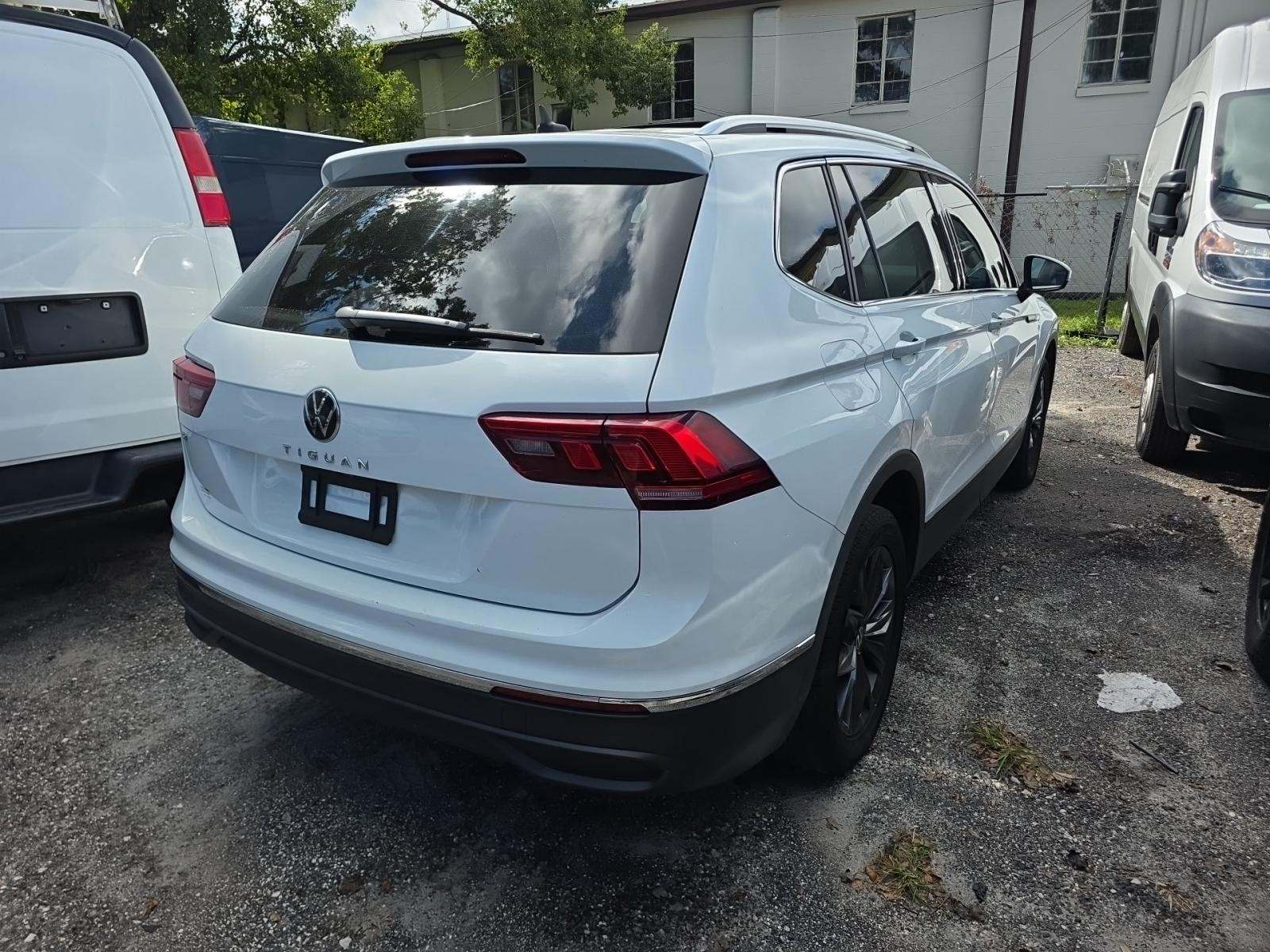 2022 Volkswagen Tiguan 2.0T SE FWD