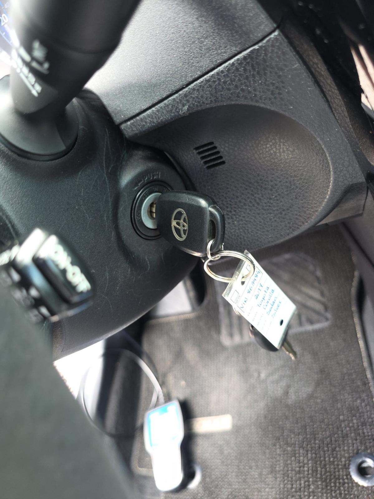 2017 Toyota Corolla LE FWD