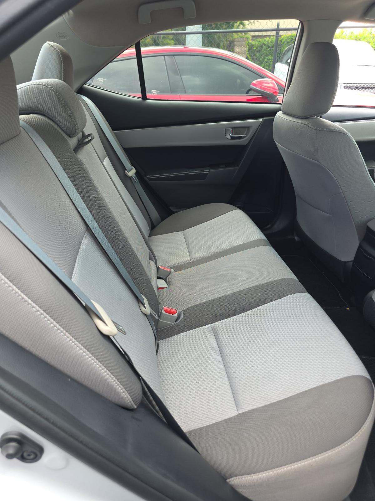 2017 Toyota Corolla LE FWD