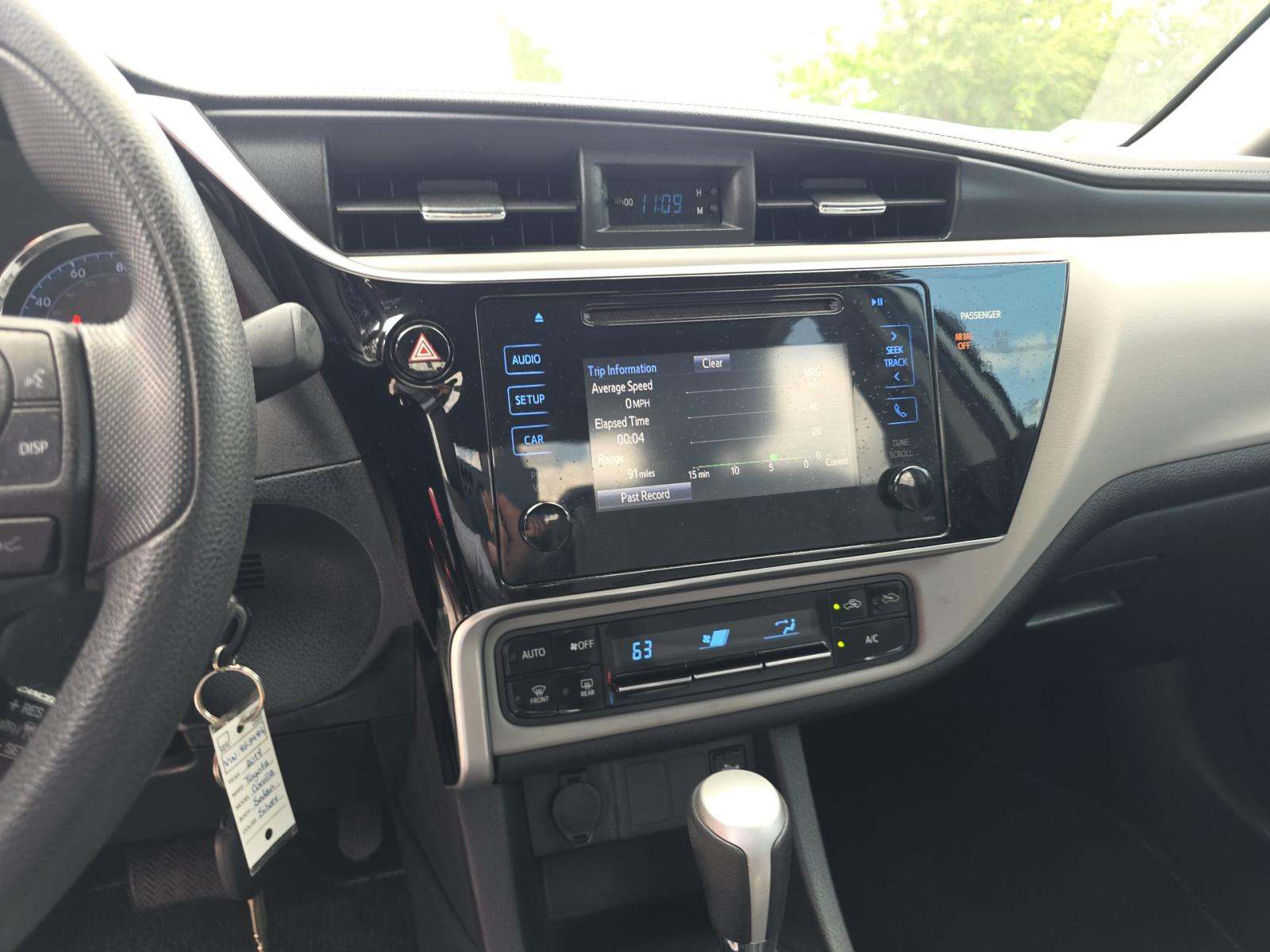 2017 Toyota Corolla LE FWD