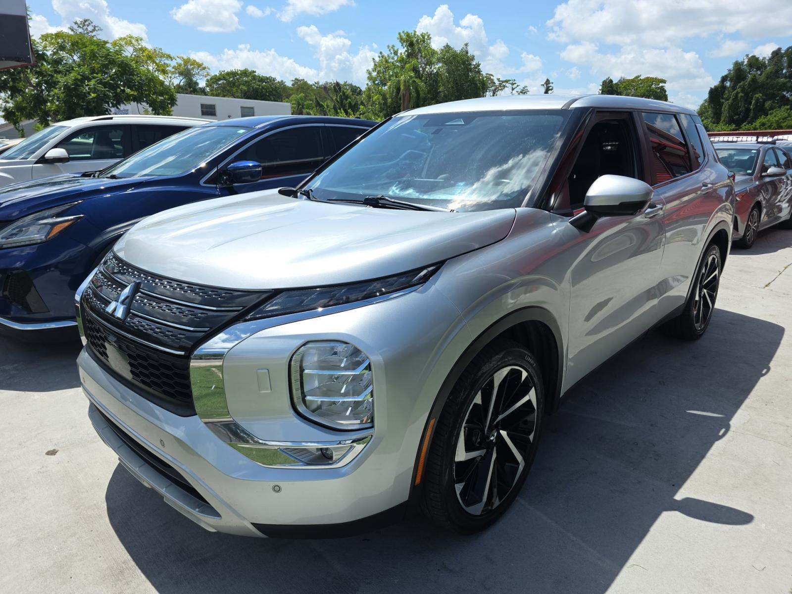 2022 Mitsubishi Outlander Black Edition AWD