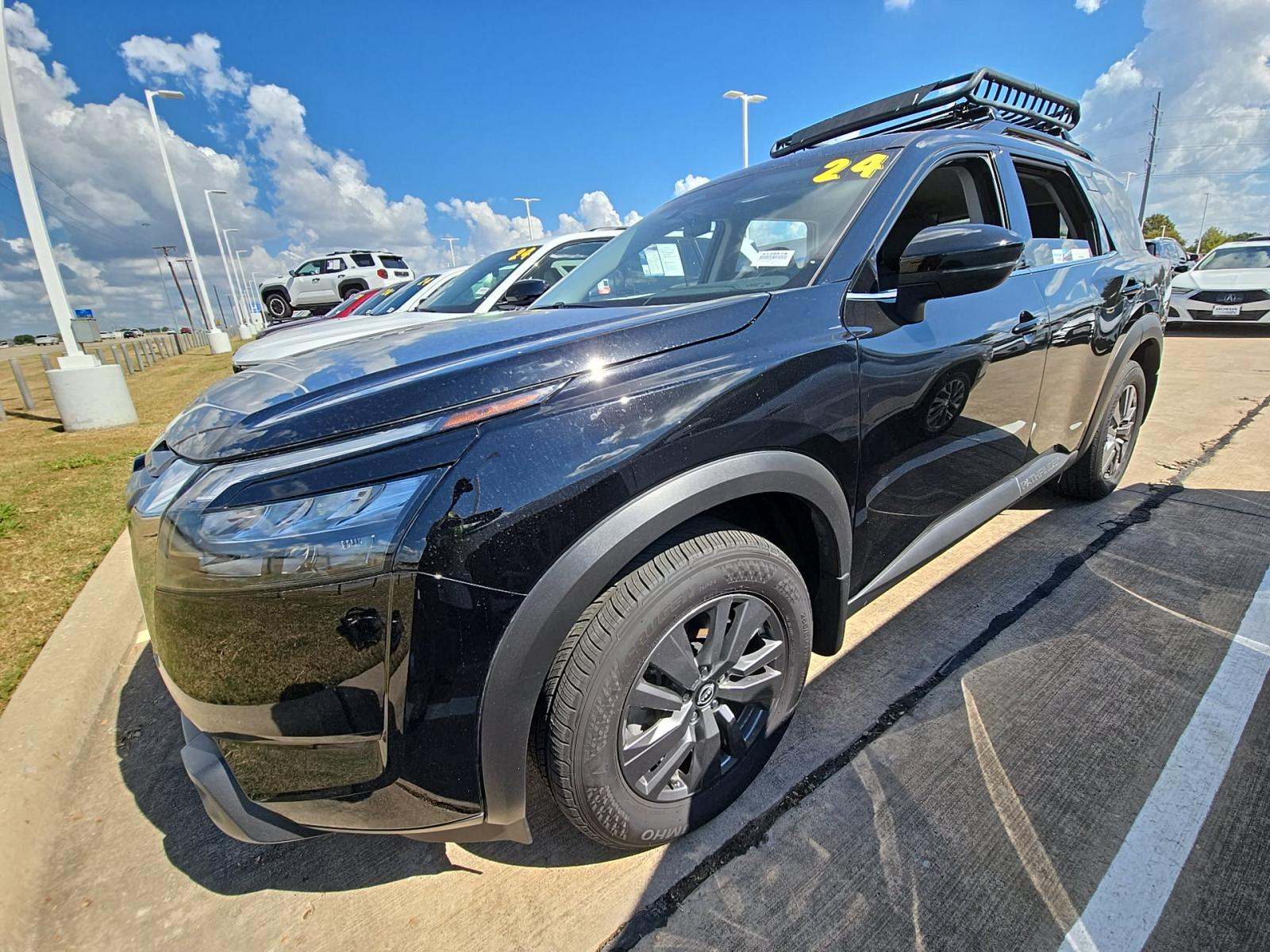 2024 Nissan Pathfinder SV FWD