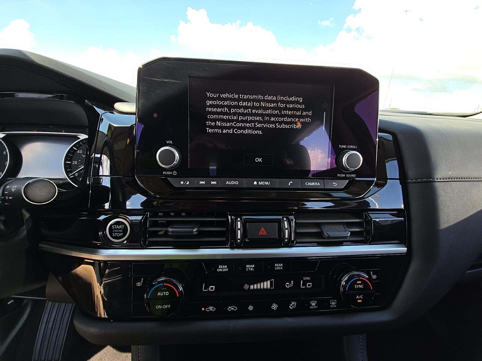 2024 Nissan Pathfinder SV FWD