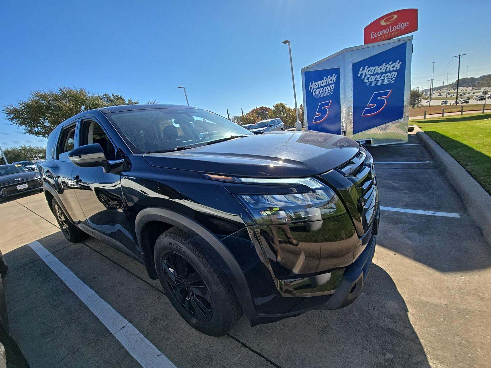 2024 Nissan Pathfinder S AWD