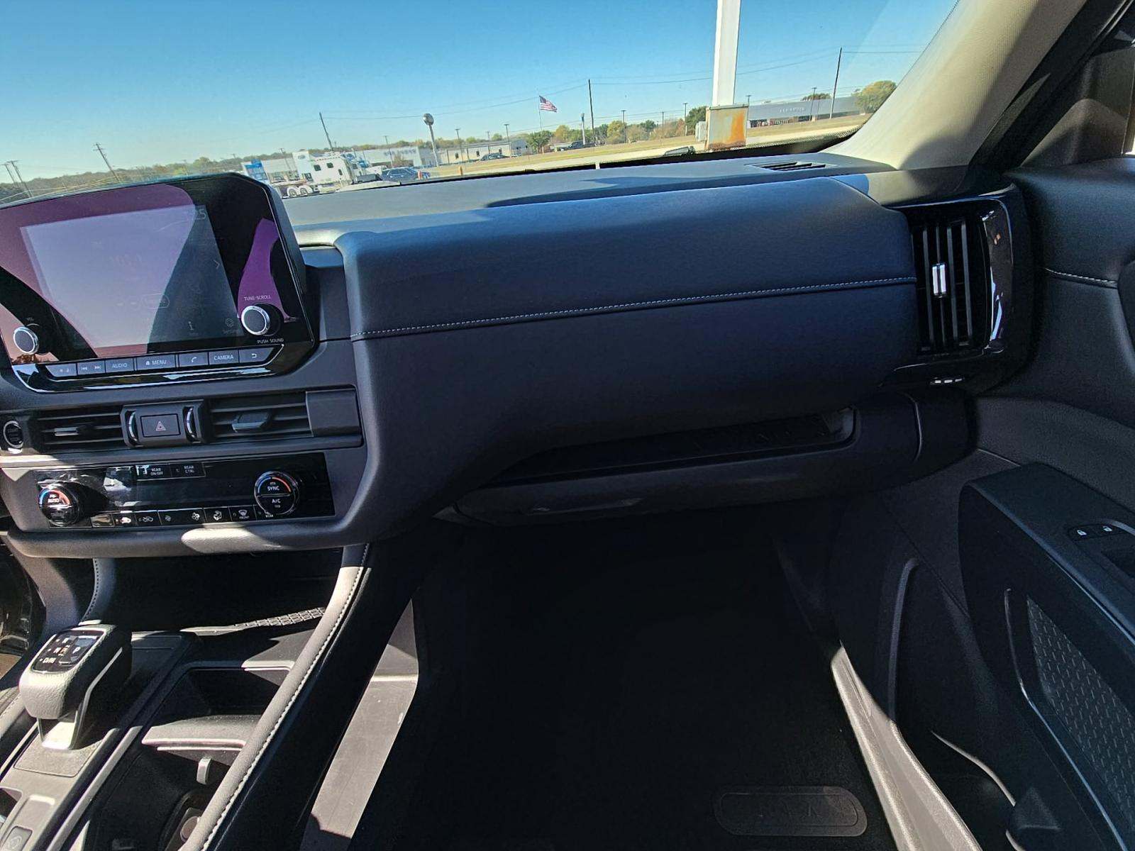 2024 Nissan Pathfinder S AWD