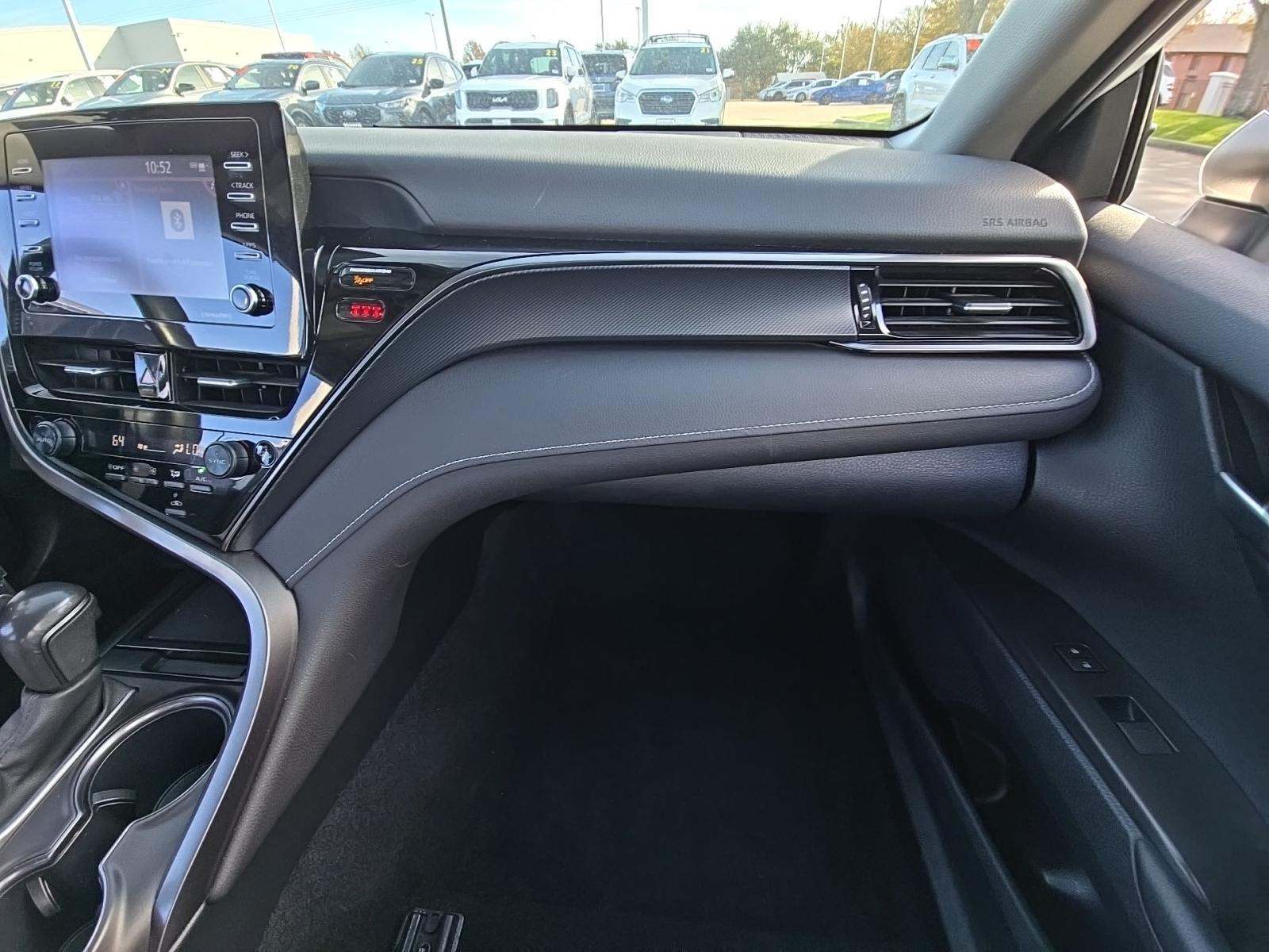 2024 Toyota Camry SE FWD