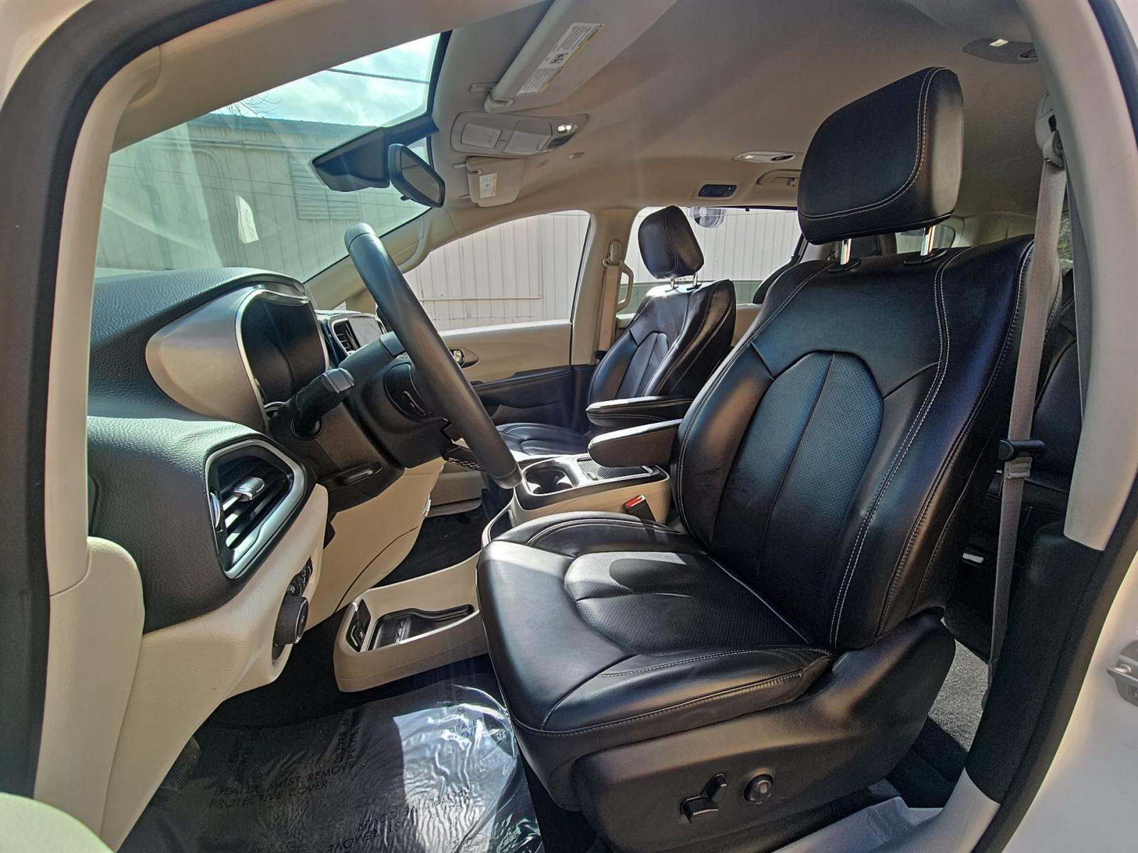 2023 Chrysler Pacifica Touring L FWD