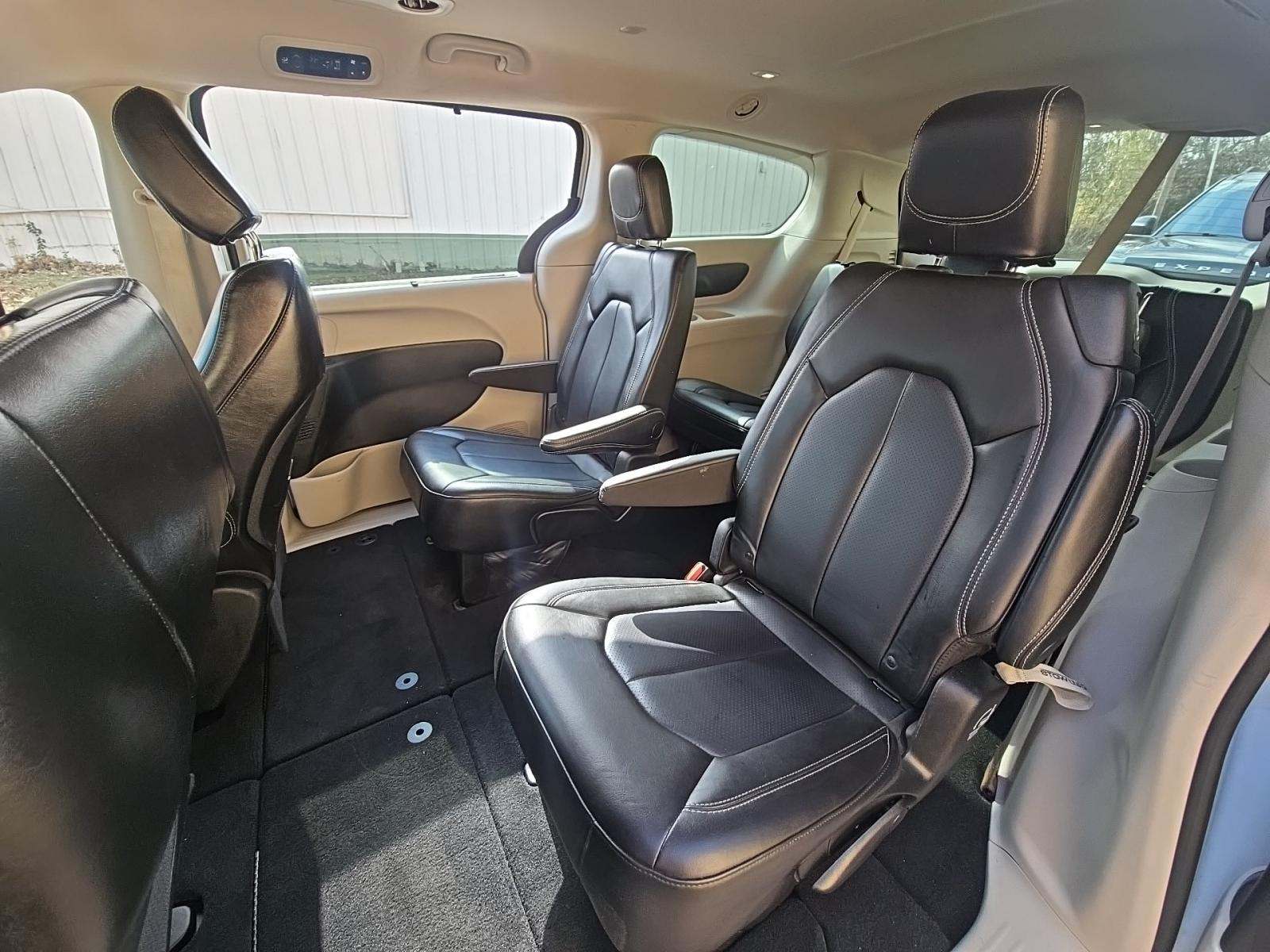 2023 Chrysler Pacifica Touring L FWD