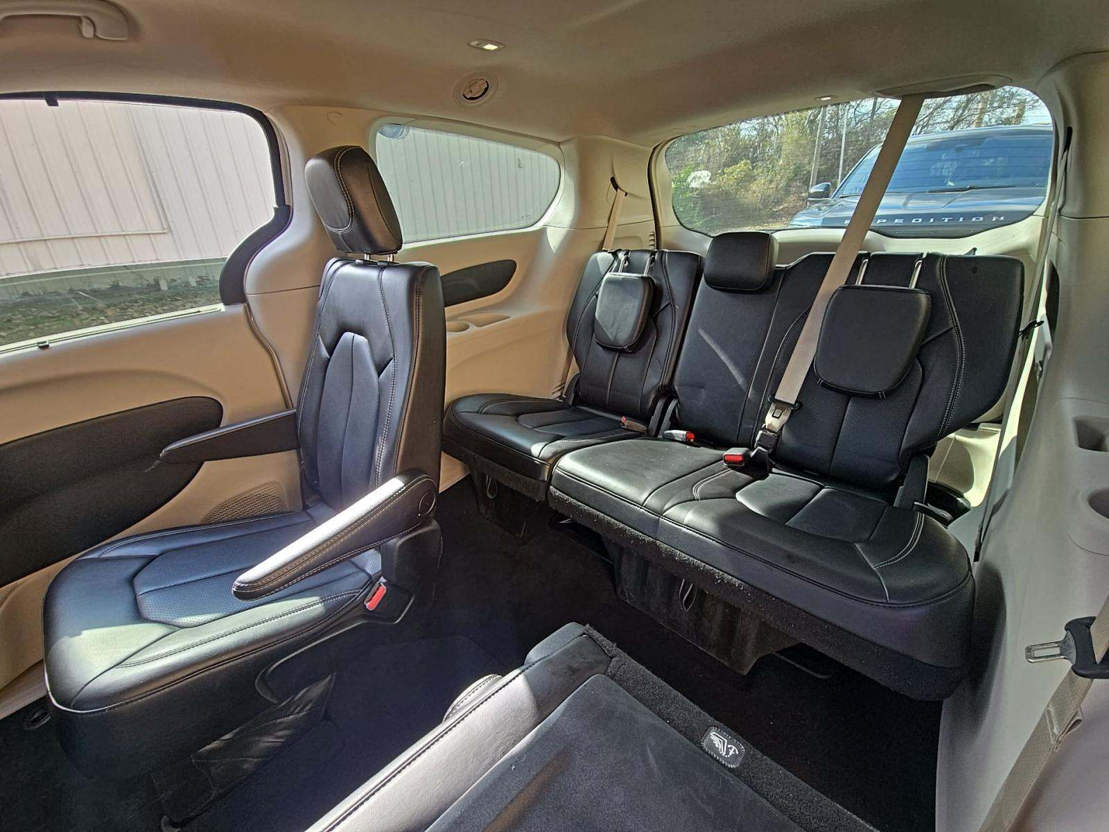 2023 Chrysler Pacifica Touring L FWD