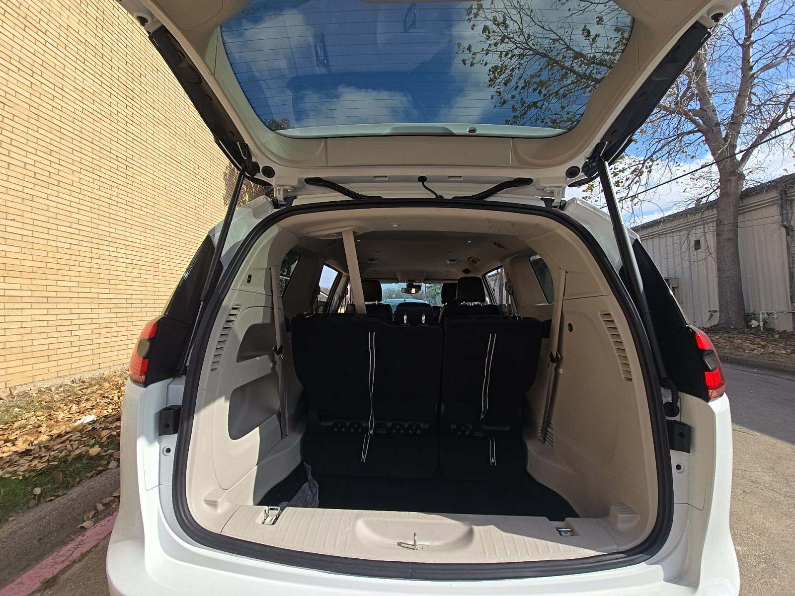 2023 Chrysler Pacifica Touring L FWD