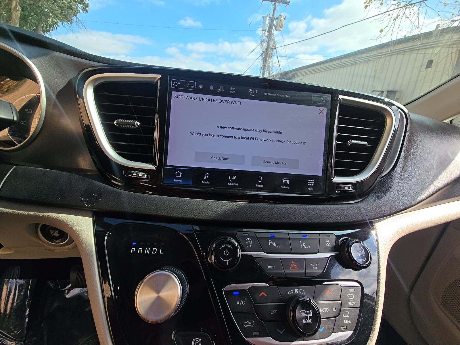 2023 Chrysler Pacifica Touring L FWD